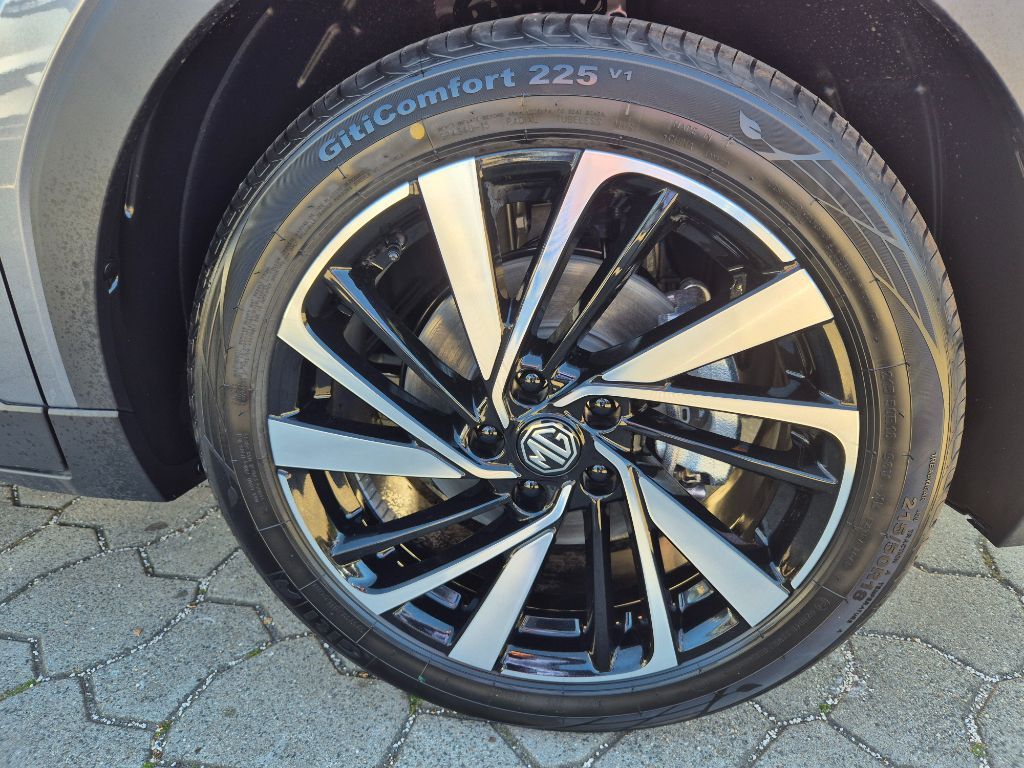 MG ZS Hybrid+ Luxury+360+Keyless+BLIS+Leder+LED+