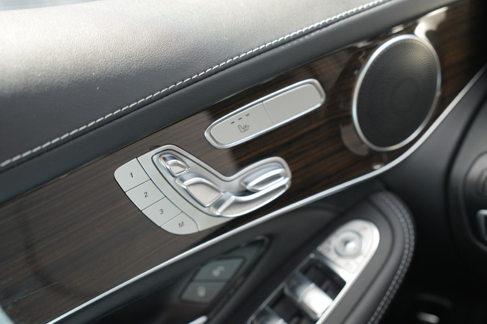 Mercedes-Benz GLC 63 S AMG 4Matic*MBUX*NAVI*KLIMA*HUD*AHK*