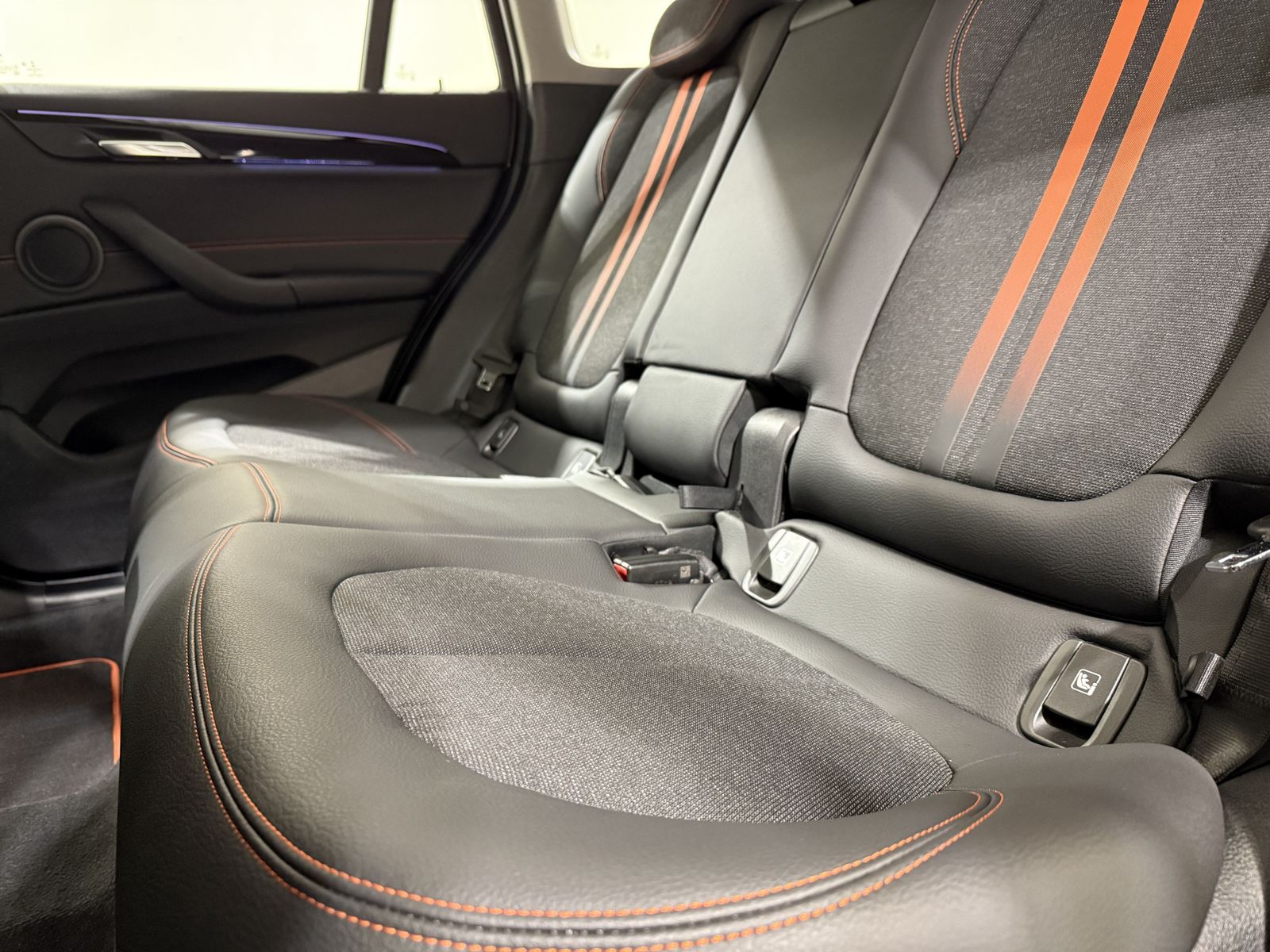 BMW X1 xDrive25e Sport Line - Samsaru's Car Outlet