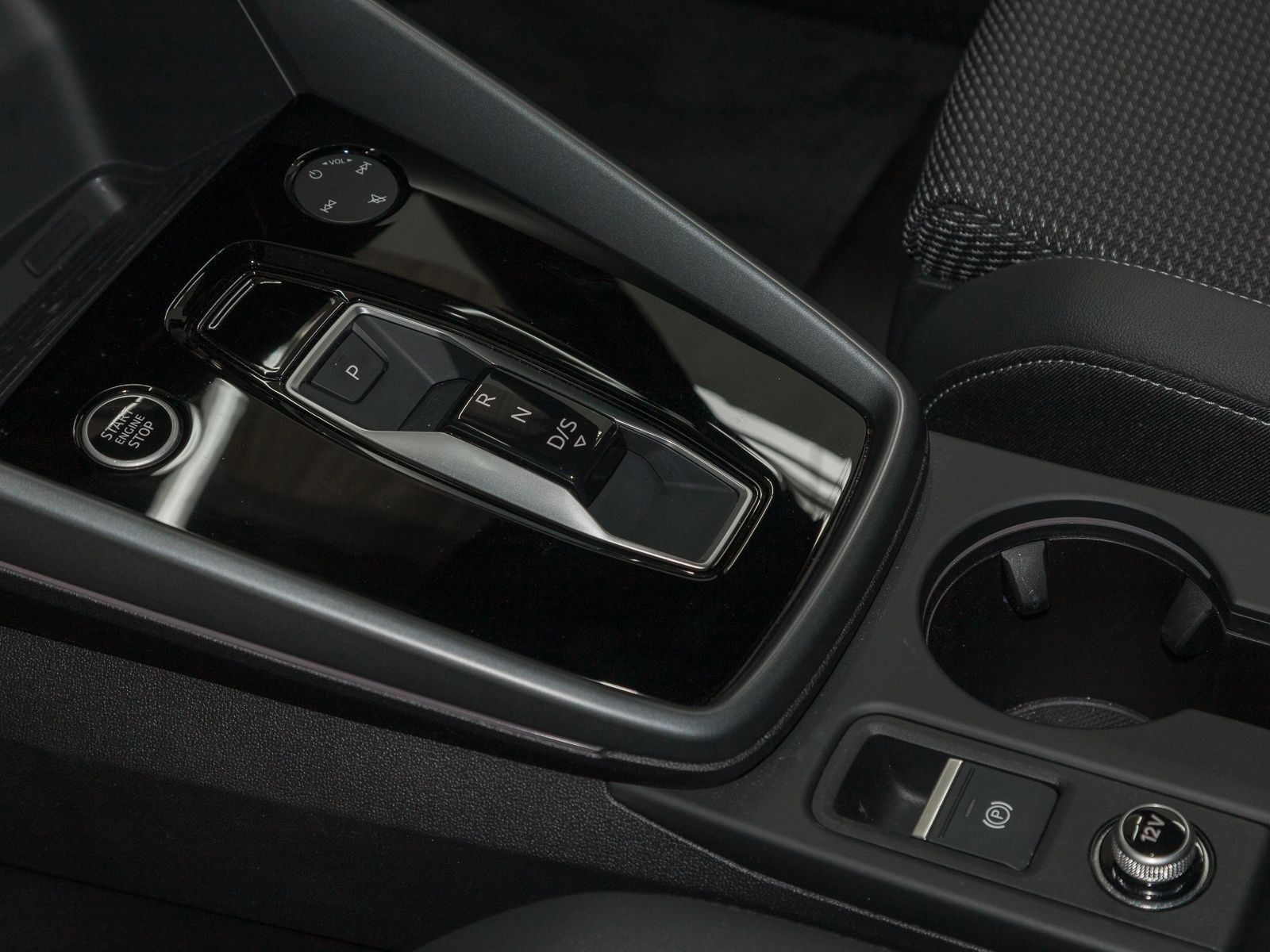 Audi A3 Sportback 30 TFSI S LINE - Samsaru's Car Outlet
