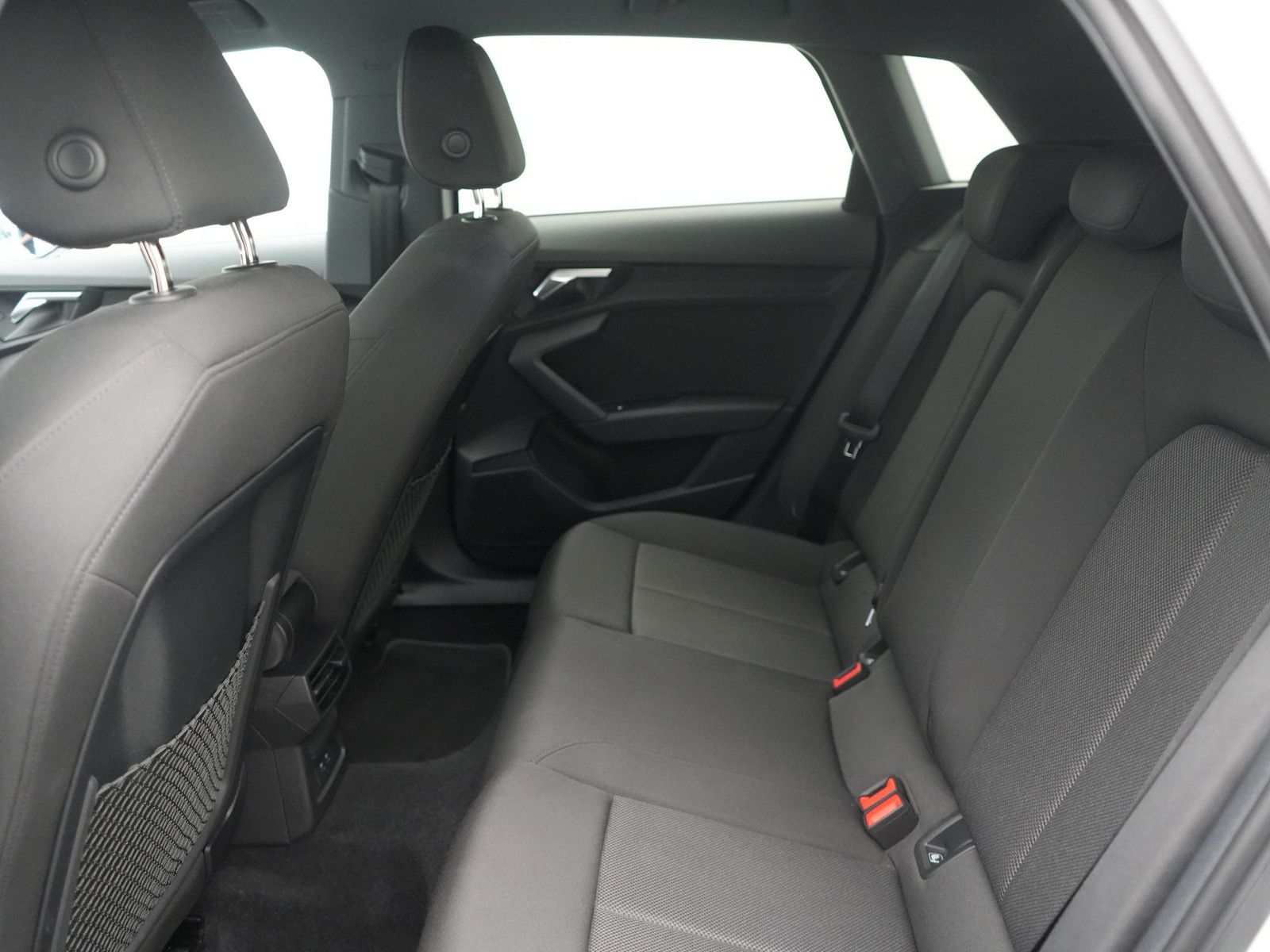 Audi A3 Sportback e advanced S-TRON AHK ACC NAVI VIRT