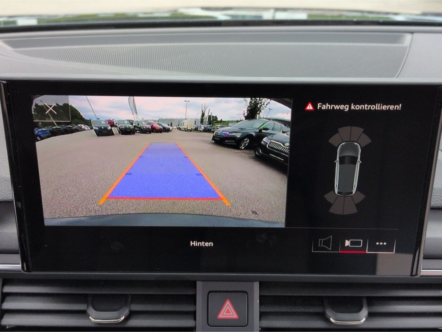 Audi A4 allroad quattro 45TFSI*S-tron AHK Matrix-LED