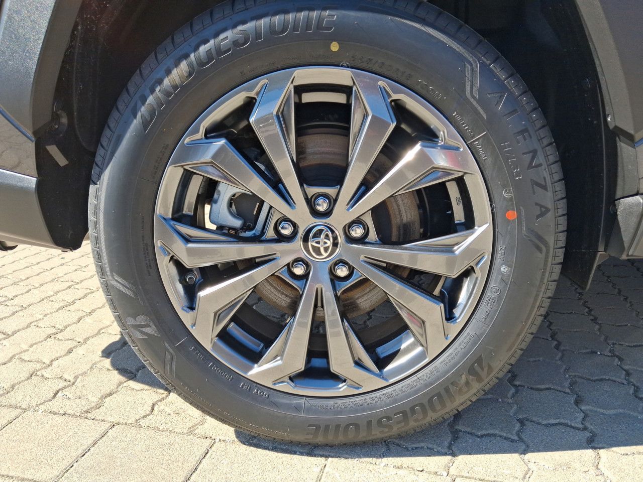 Toyota RAV4 4x4 Hybrid Navi,el.Heckklappe, SHZ vorn