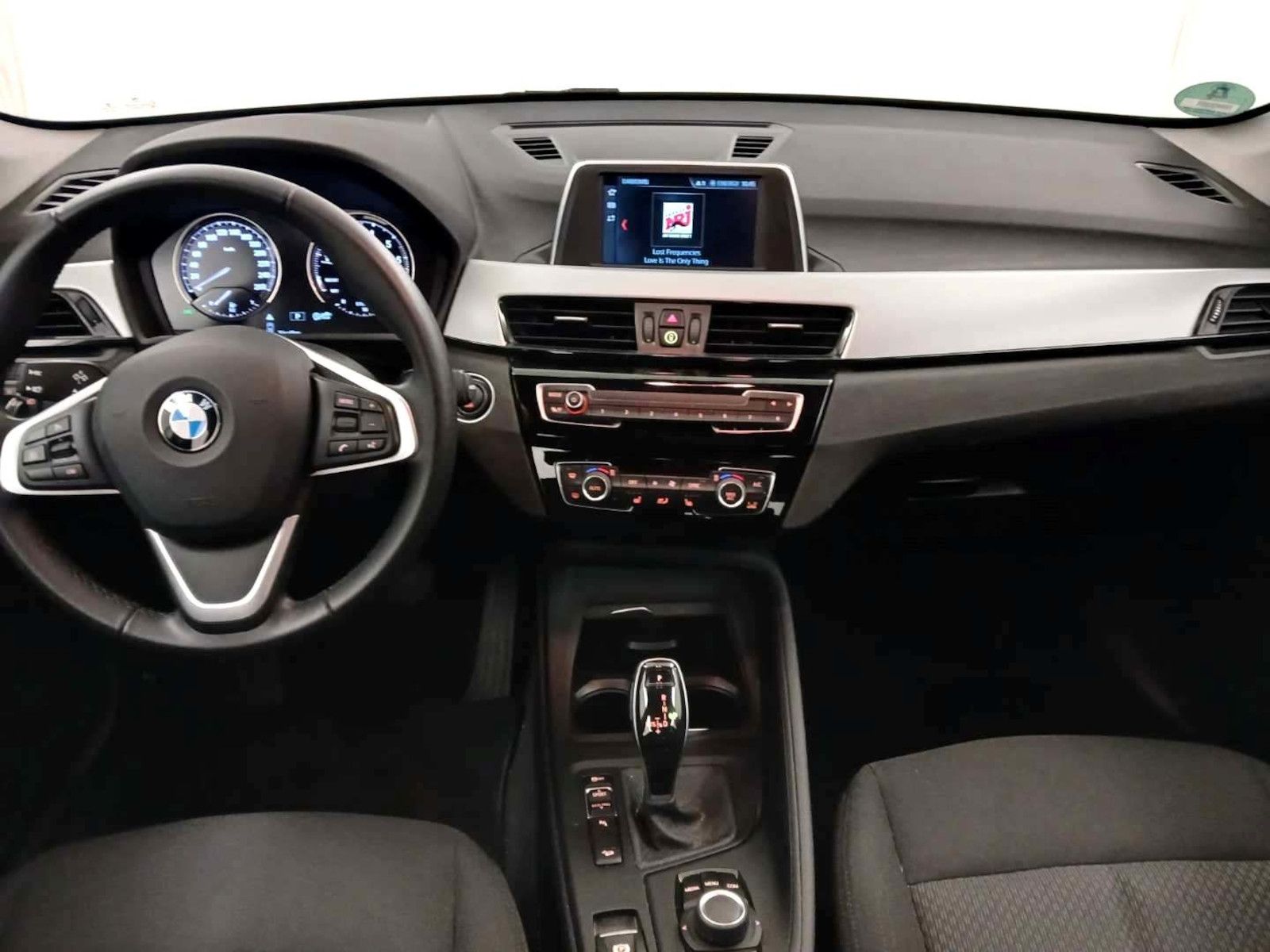 BMW X1 xDrive 25i Advantage - Samsaru's Car Outlet