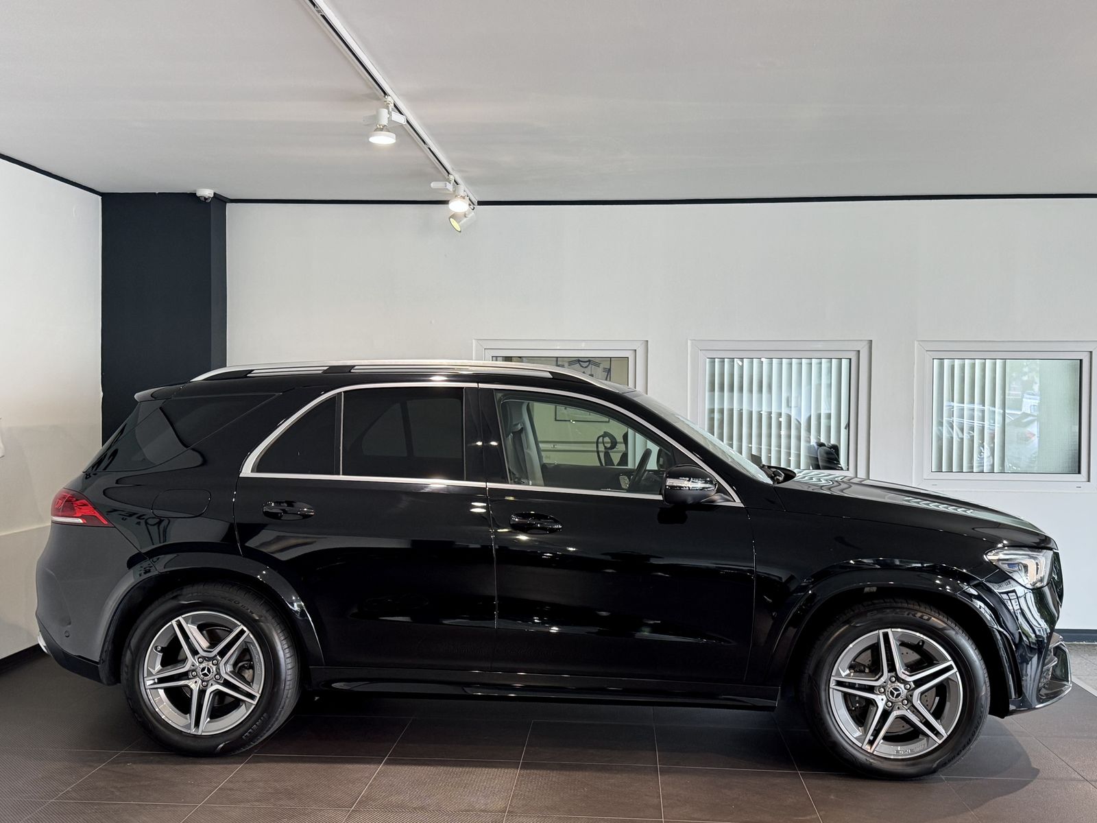 Mercedes-Benz GLE 400 d 4Matic AMG Line *STHZ-HUD-Luft-Multib.