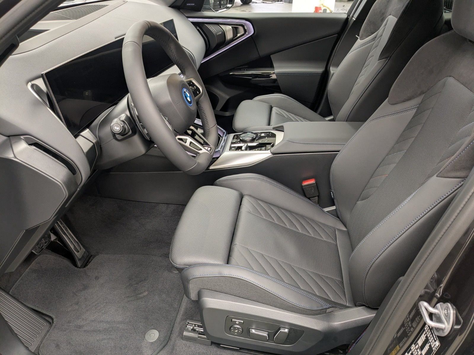 BMW X3 30e xDrive M Sport Pro / Pano / HUD / HK / DA