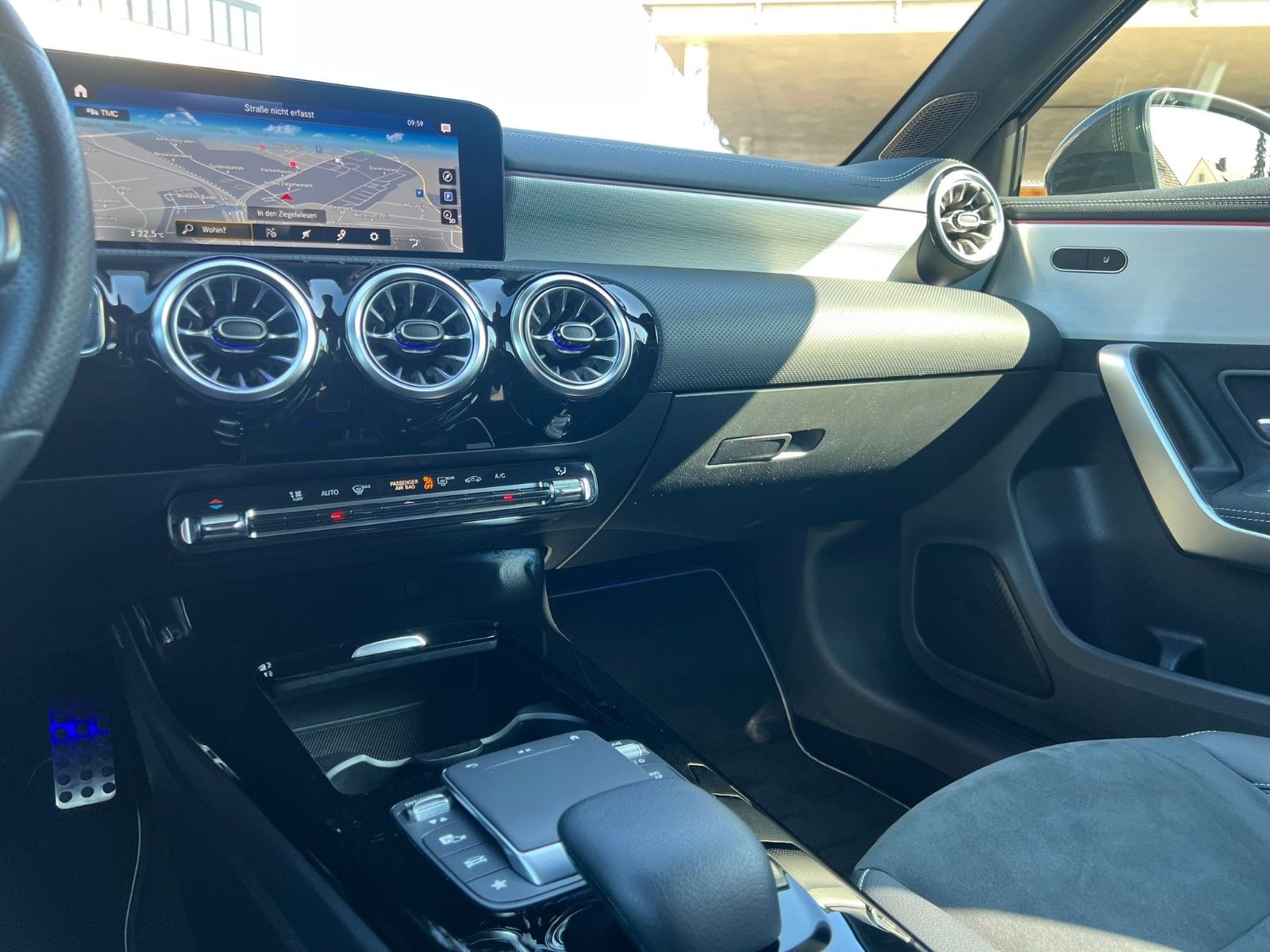 Mercedes-Benz A 200 *AMG* - Samsaru's Car Outlet