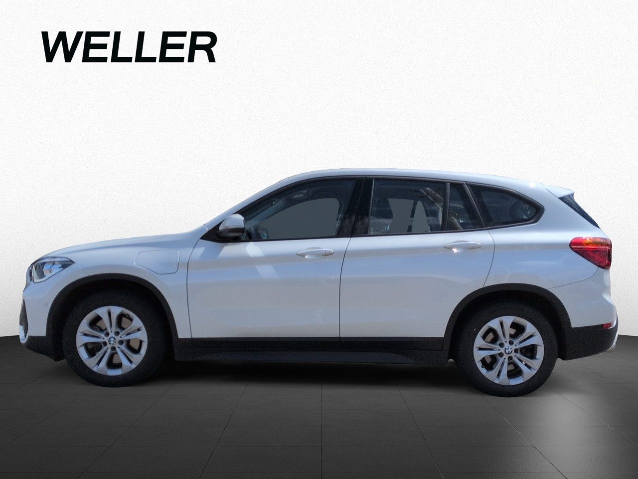 BMW X1 xDrive 25e Advantage - Samsaru's Car Outlet