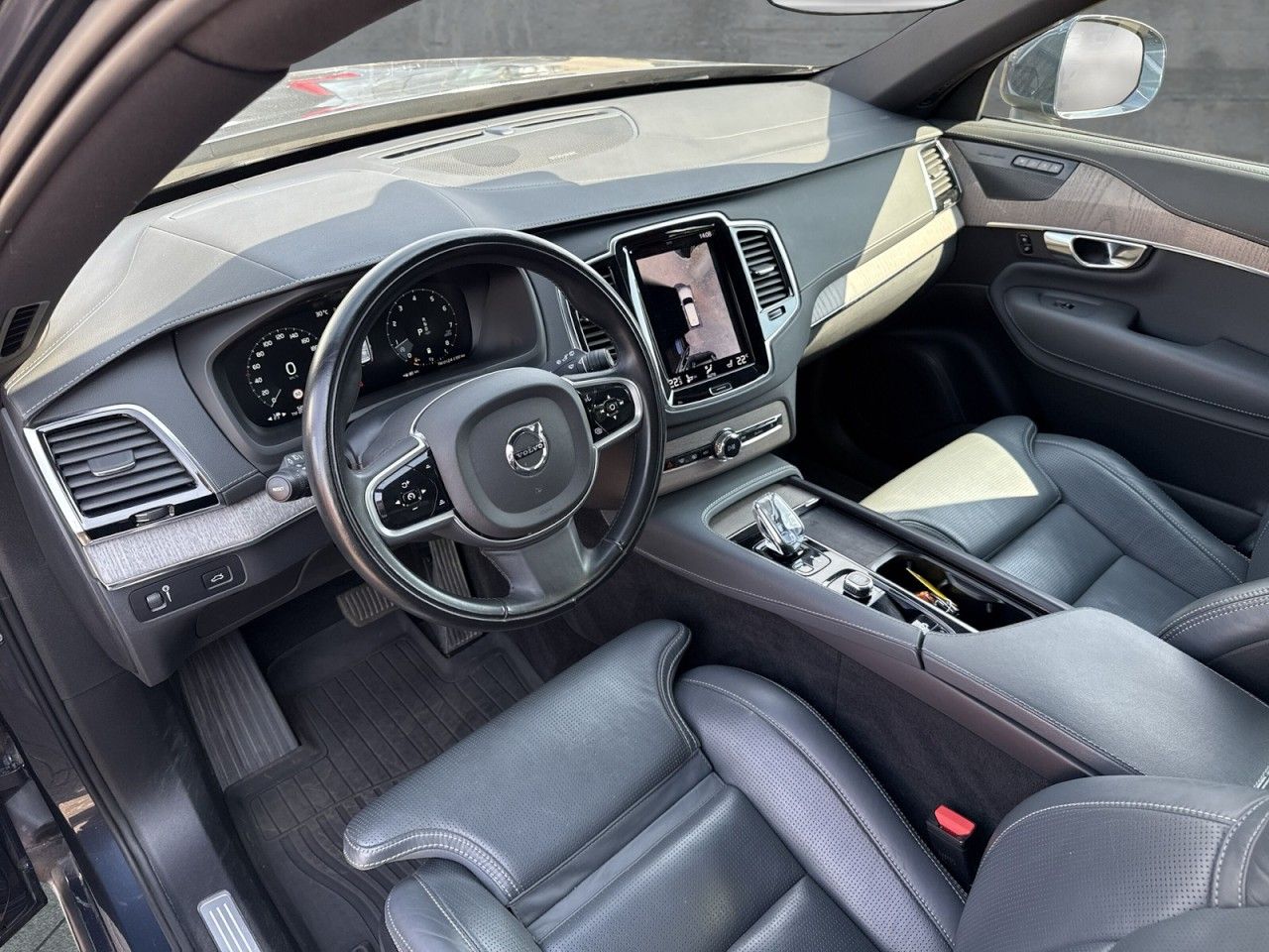 Volvo XC90 B6 AWD Inscription 7-Sitzer (EURO 6d)