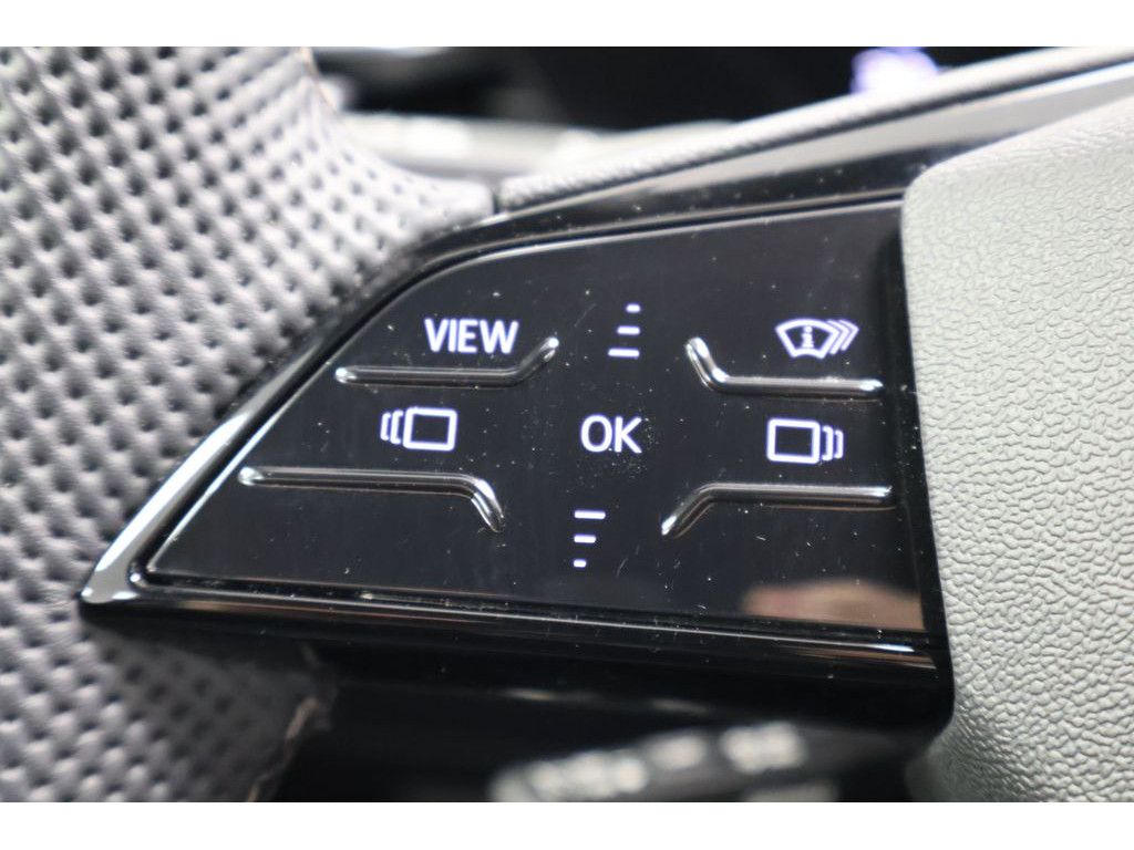 Audi Q5 2.0 TDI quattro S-line S-tronic,Navi,LED,AHK