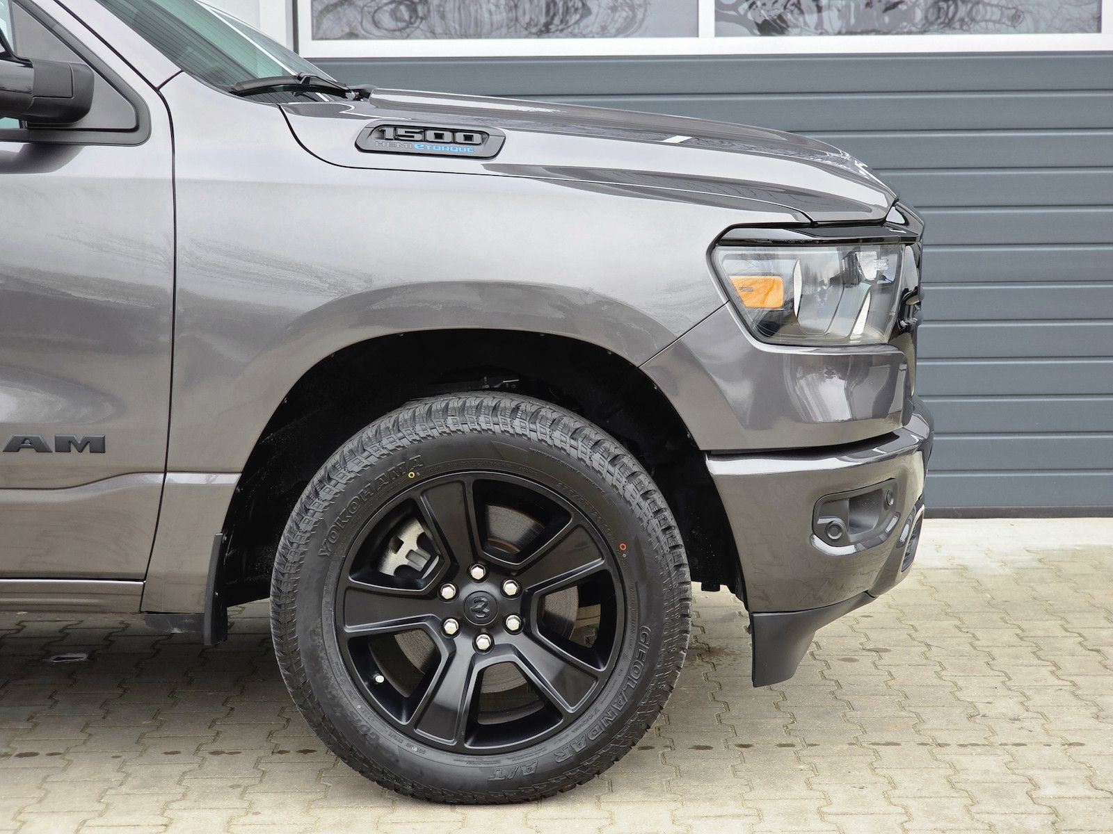 Dodge RAM 1500 5.7 4x4 Bighorn Night Kamera 12´´ PDC