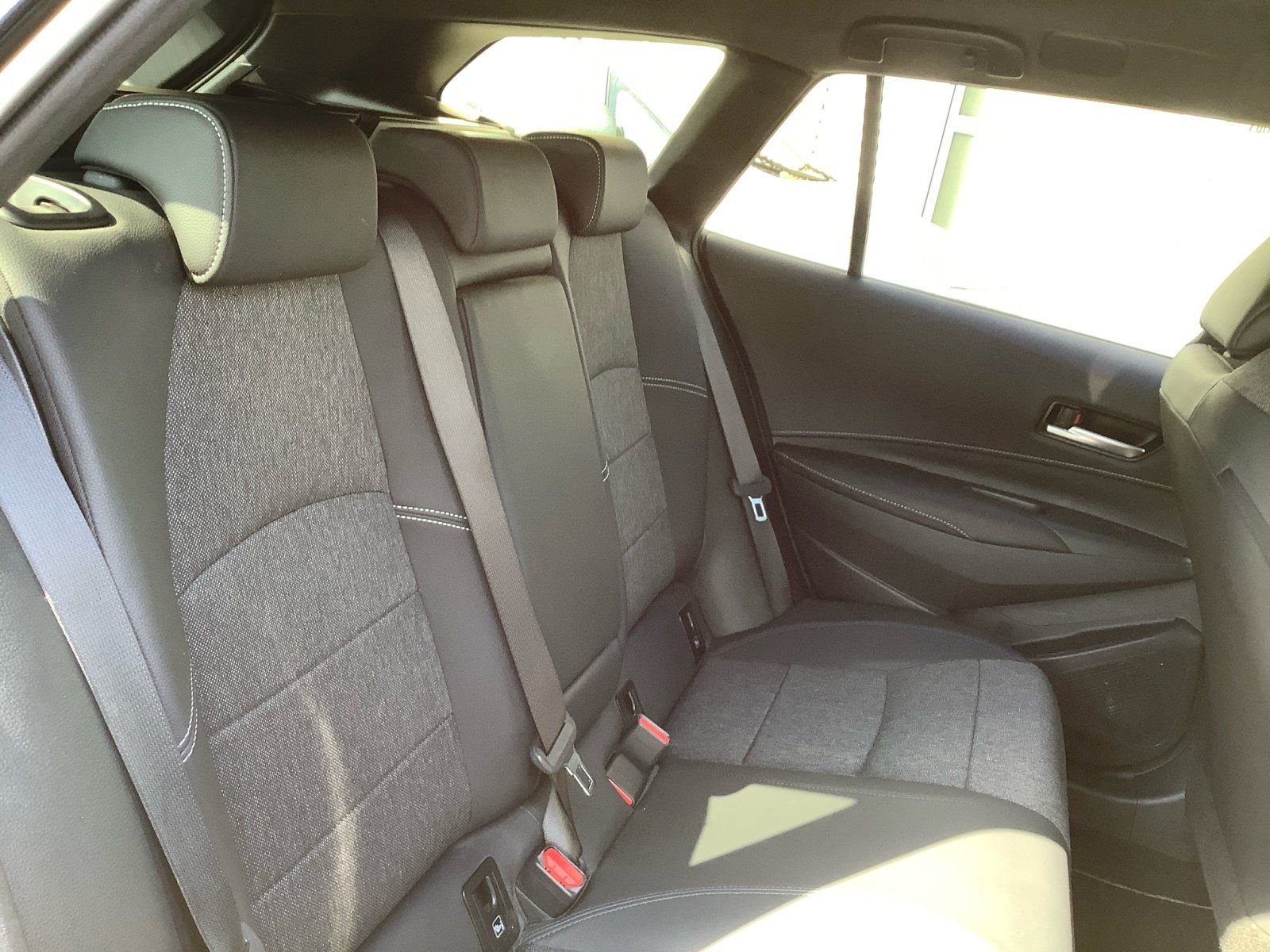 Toyota Corolla 1.8 l Hybrid TS TeamD Technik WKR