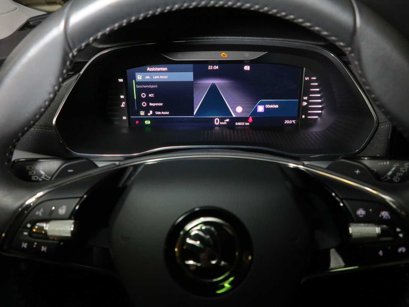 Skoda Octavia 2.0 TDI SCR DSG7 Style Navi ACC DAB LM17