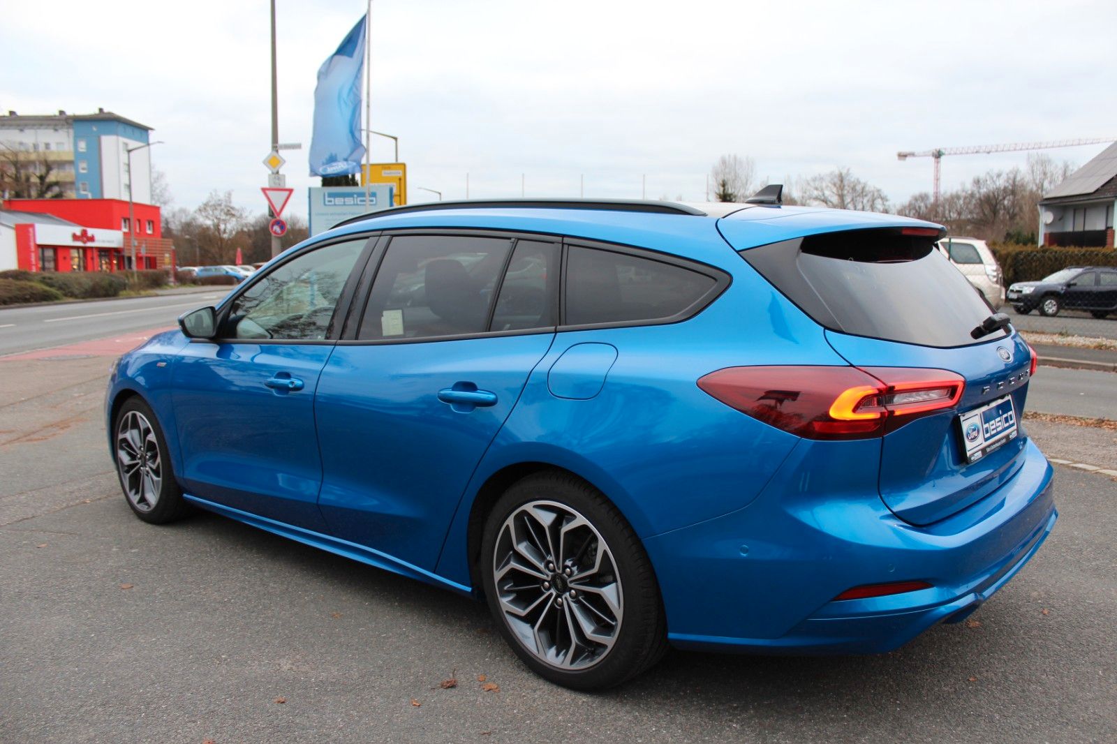 Ford Focus ST-Line X Turnier 1,5EcoBlue*PANO*AHK*AUT