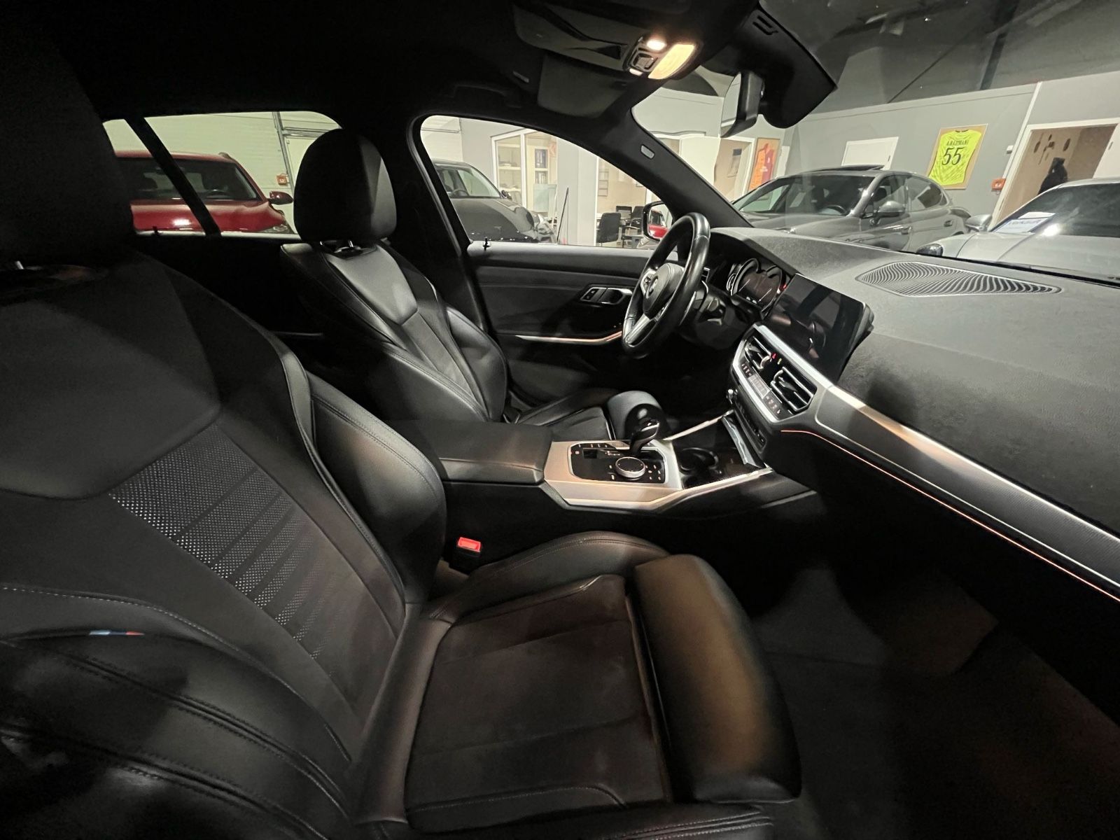 BMW 330 i Touring M Sport - Samsaru's Car Outlet