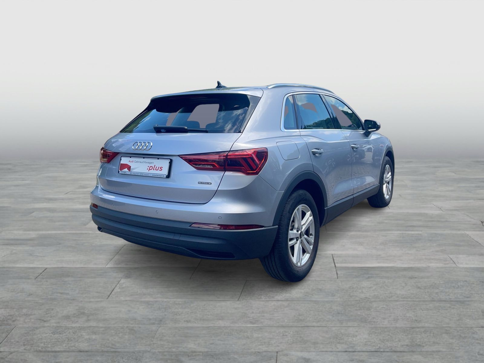 Audi Q3 40 TFSI Q - Samsaru's Car Outlet
