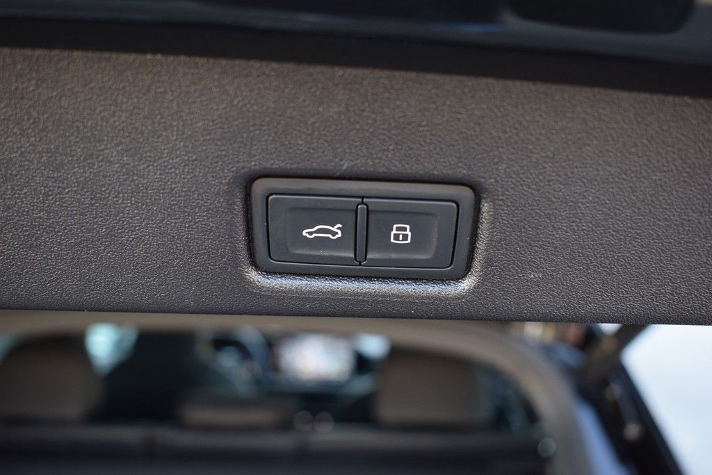 Audi Q5 TDI quattro *S-line*Pano*AHK*Matrix*360°