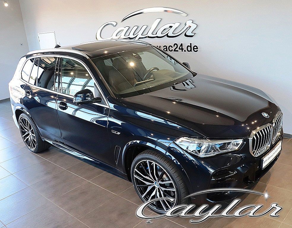 BMW X5 45e M SPORT LASER SITZBELÜFTUNG PANO AHK 22"