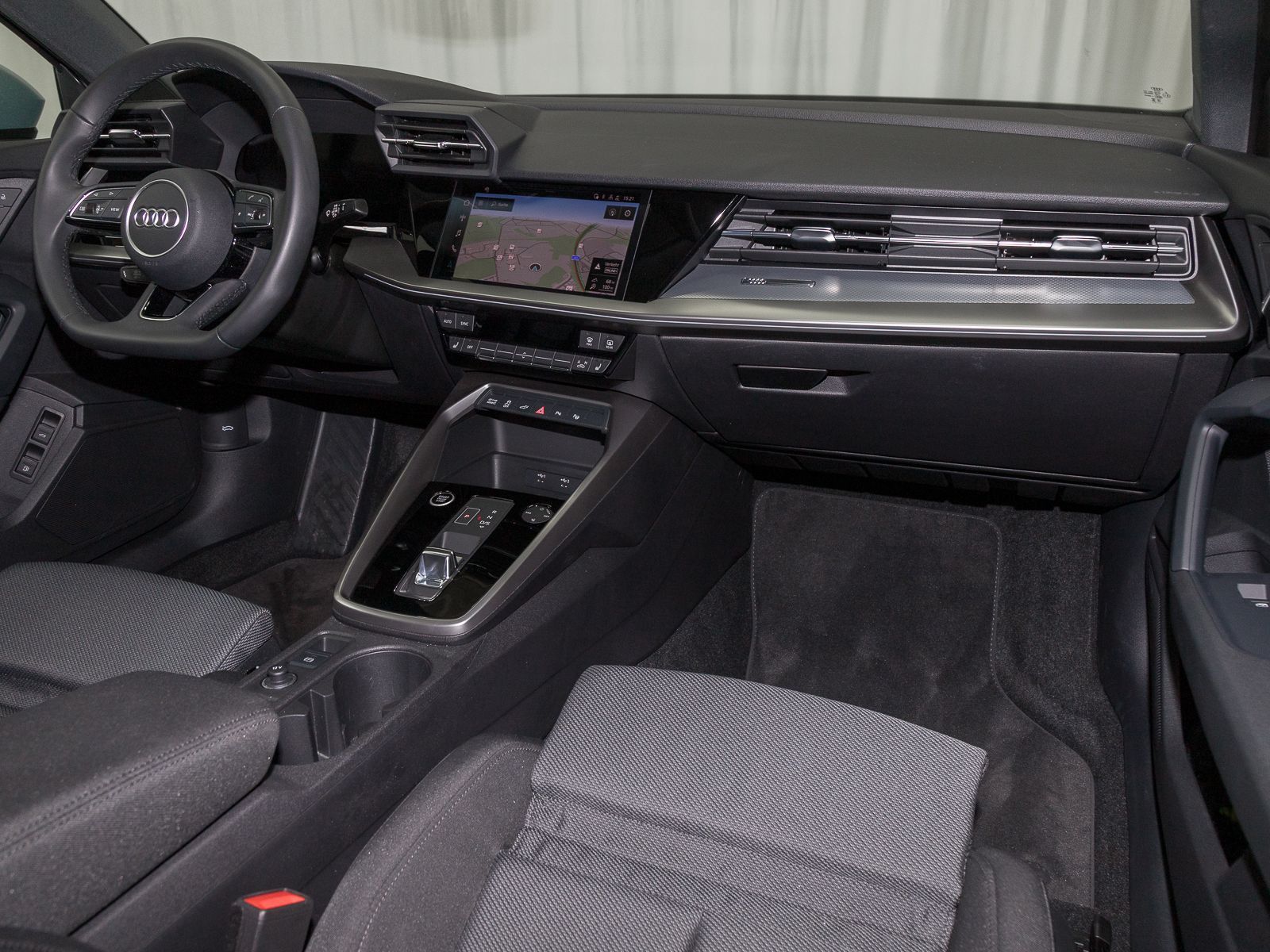 Audi A3 Sportback 40 TFSIe ADVANCED - Samsaru's Car Outlet