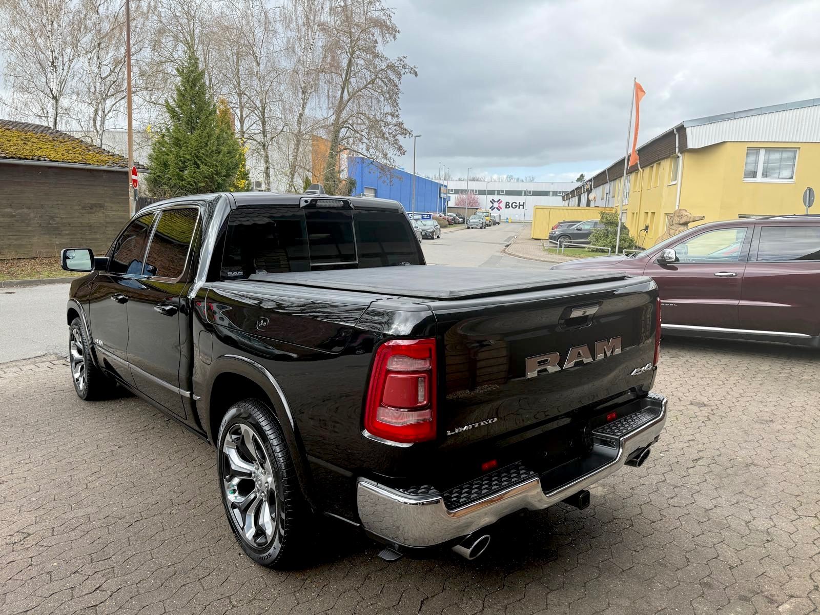 Dodge CLEAN-CARFAX*LIMITED*LUFT*AHK*RAMBOX*360°KAMERA*
