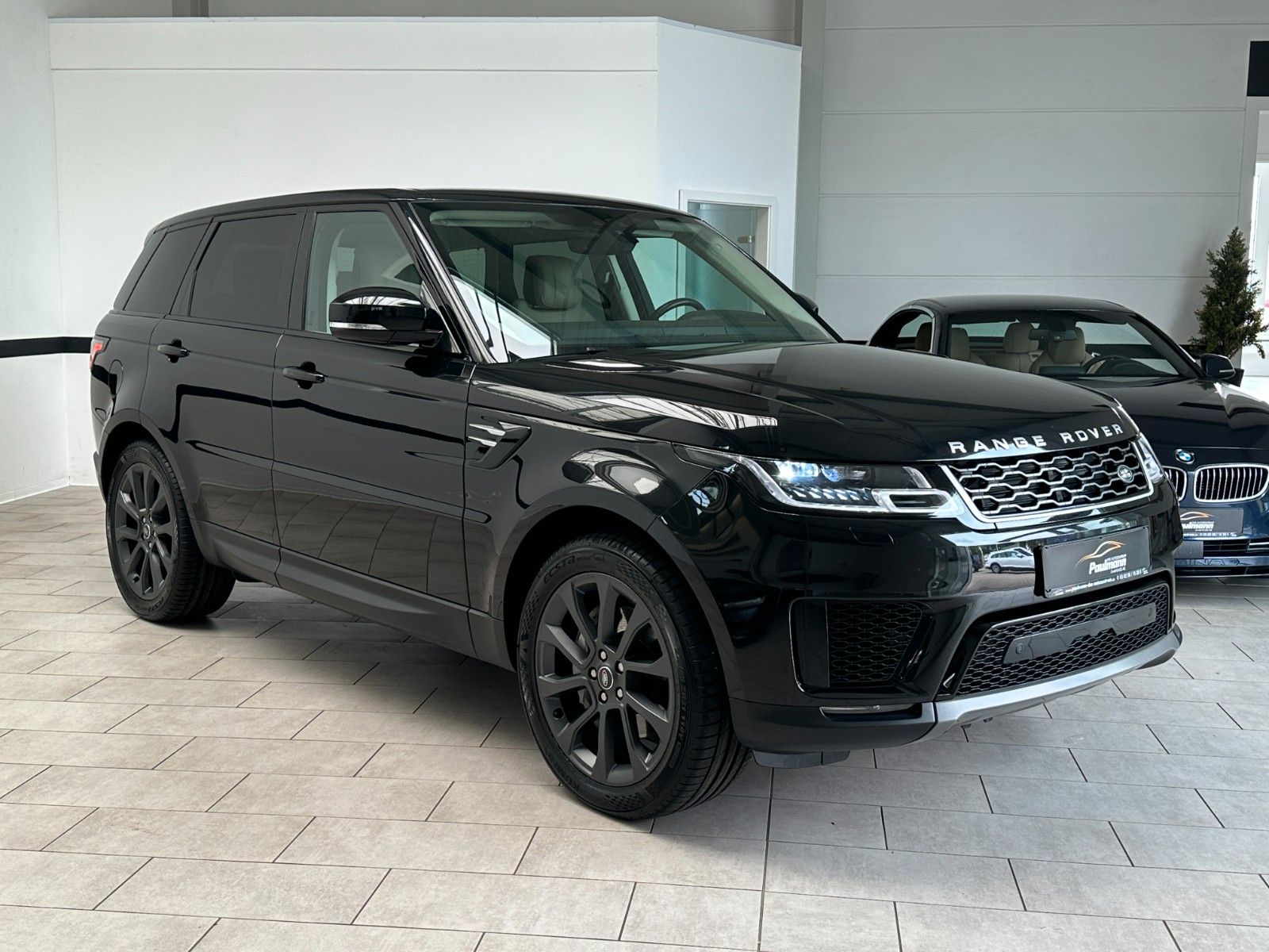 Range Rover Sport D250 S - Samsaru's Car Outlet