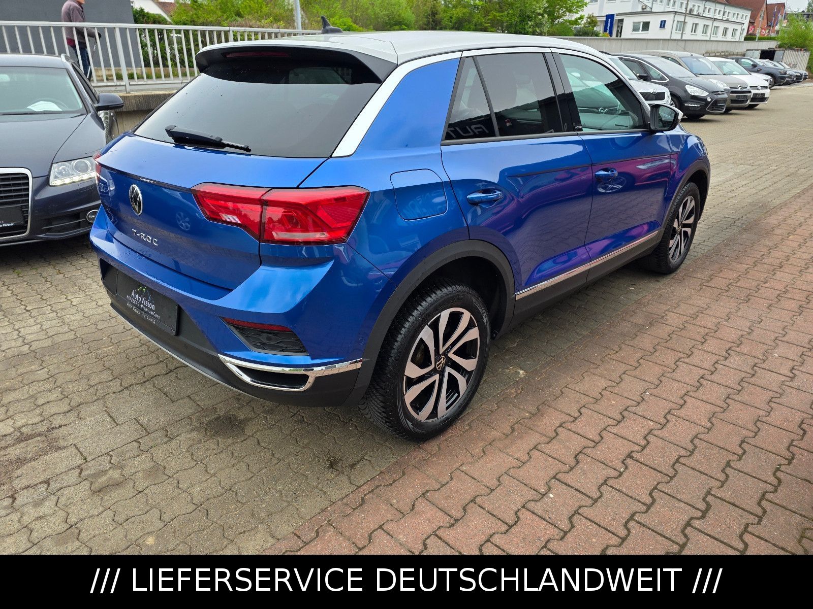 Volkswagen T-Roc 1.5 Active - Samsaru's Car Outlet