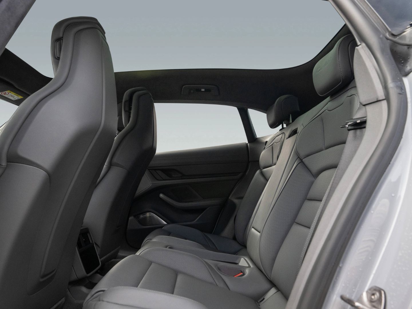 Porsche Taycan Turbo S Cross Turismo Burmester InnoDrive
