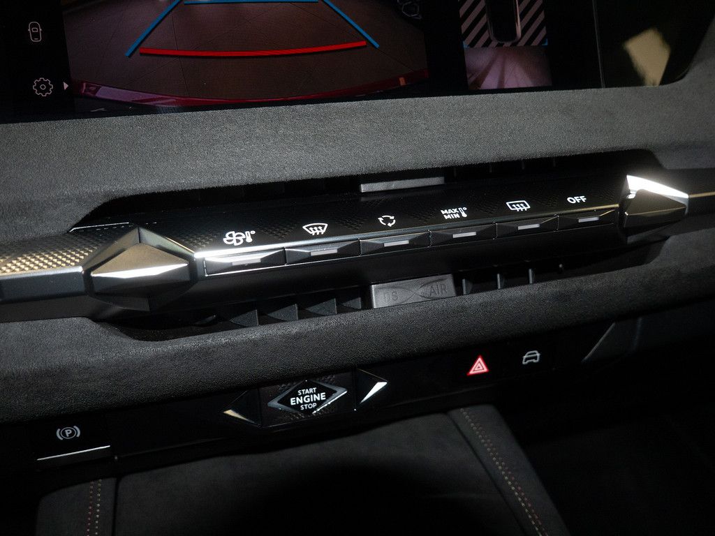 DS Automobiles DS 4 E-TENSE 225 Performance Line + MATRIX-LED