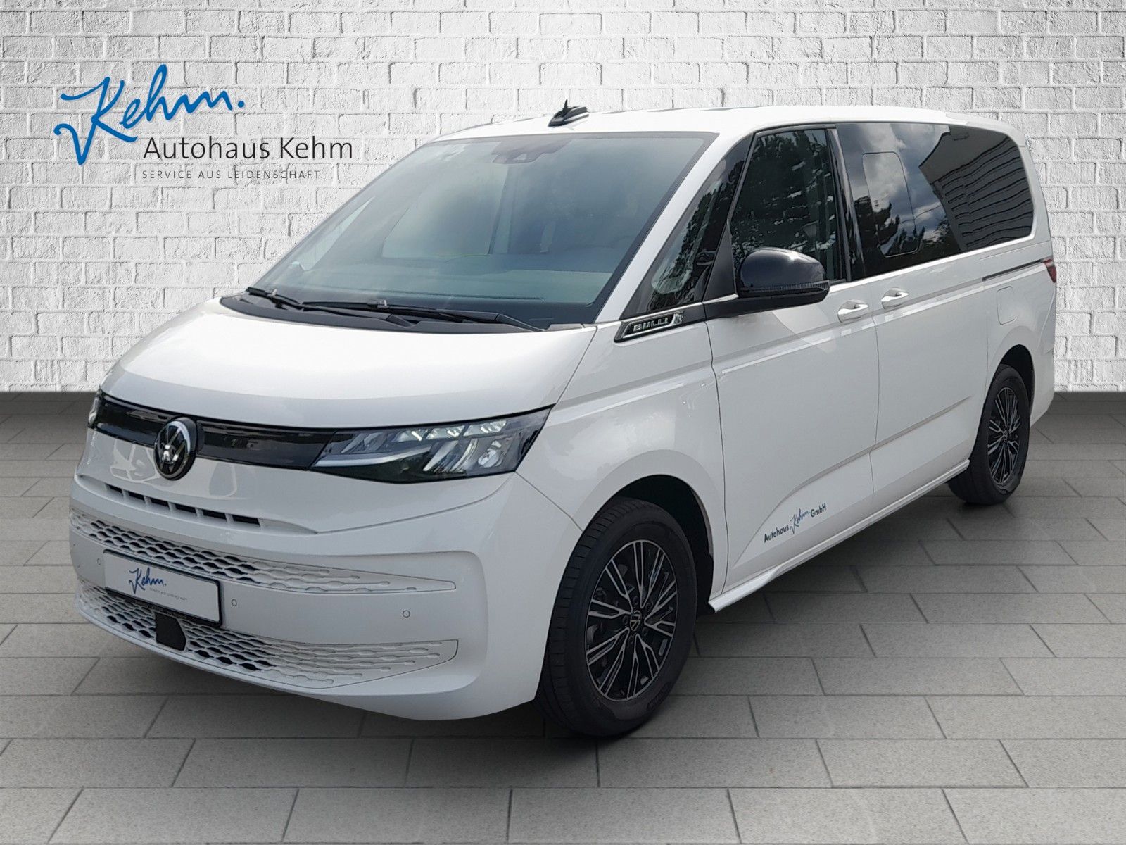 Volkswagen Multivan T7 2.0 TDI - Samsaru's Car Outlet