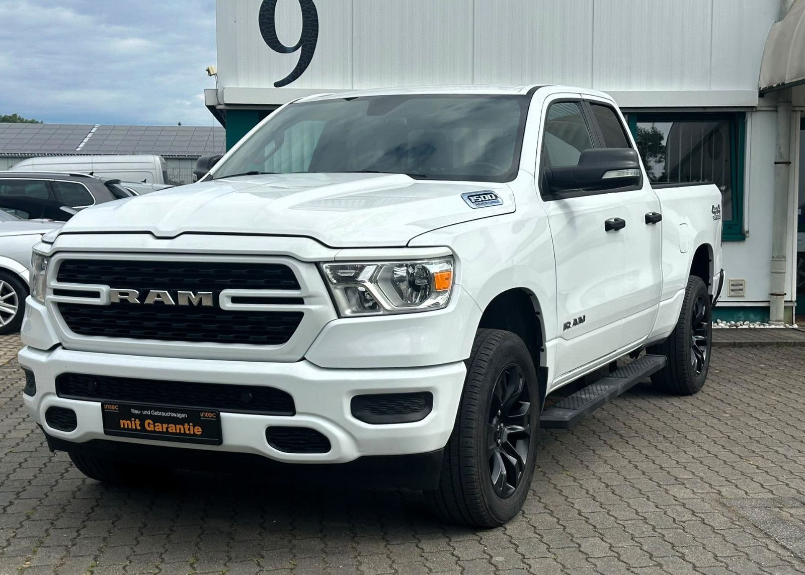 Dodge RAM 1500 5.7l 4x4 Quad Cab , Navi-App