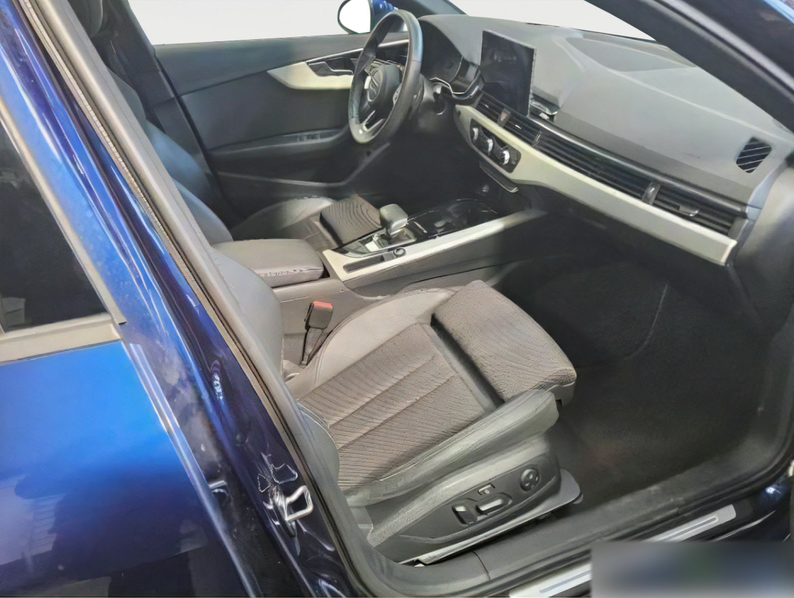 Audi A4 Avant 35 TDI S tronic - Samsaru's Car Outlet