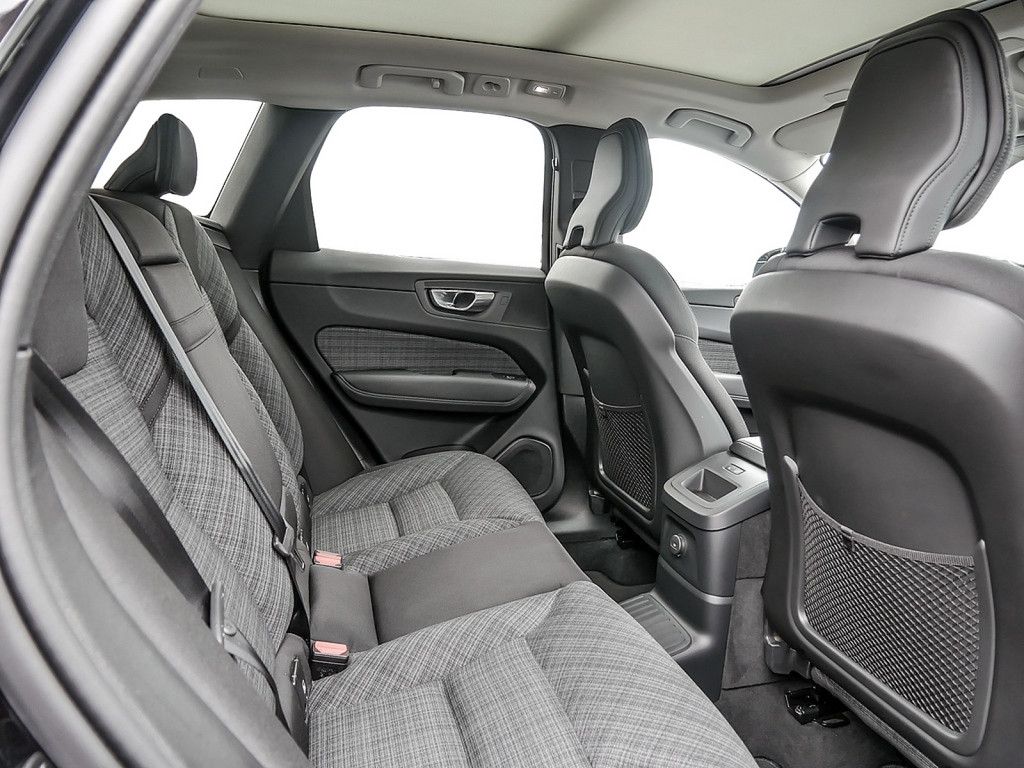 Volvo XC60 2.0 Core Recharge Plug-In Hybrid AWD