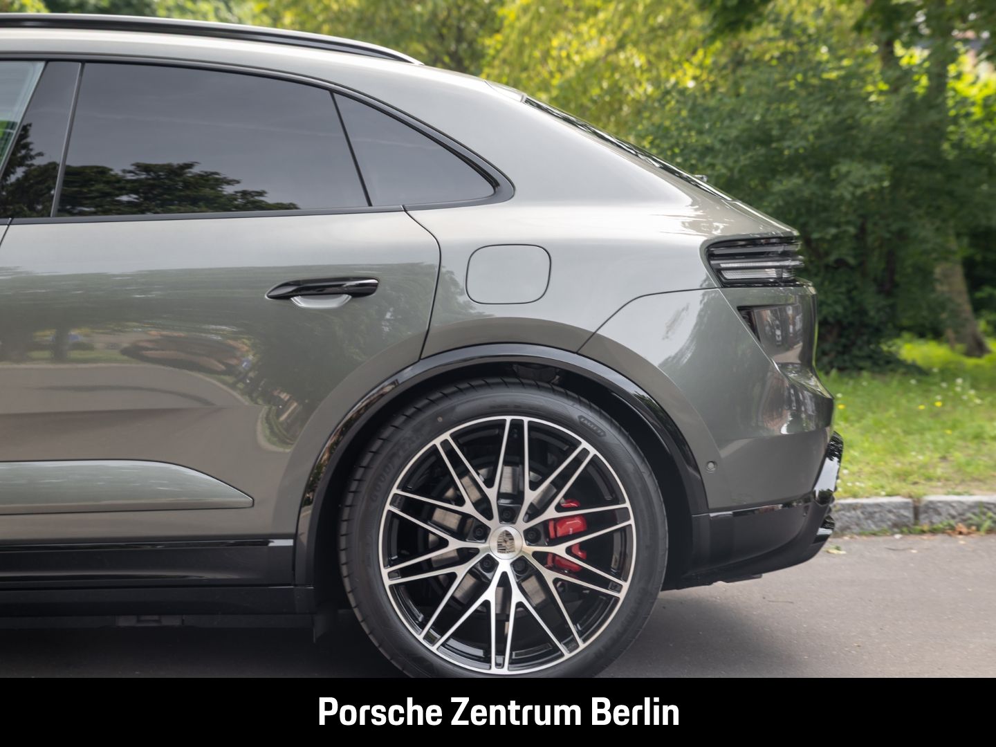 Porsche Macan Turbo Burmester Rückfahrkamera Panorama