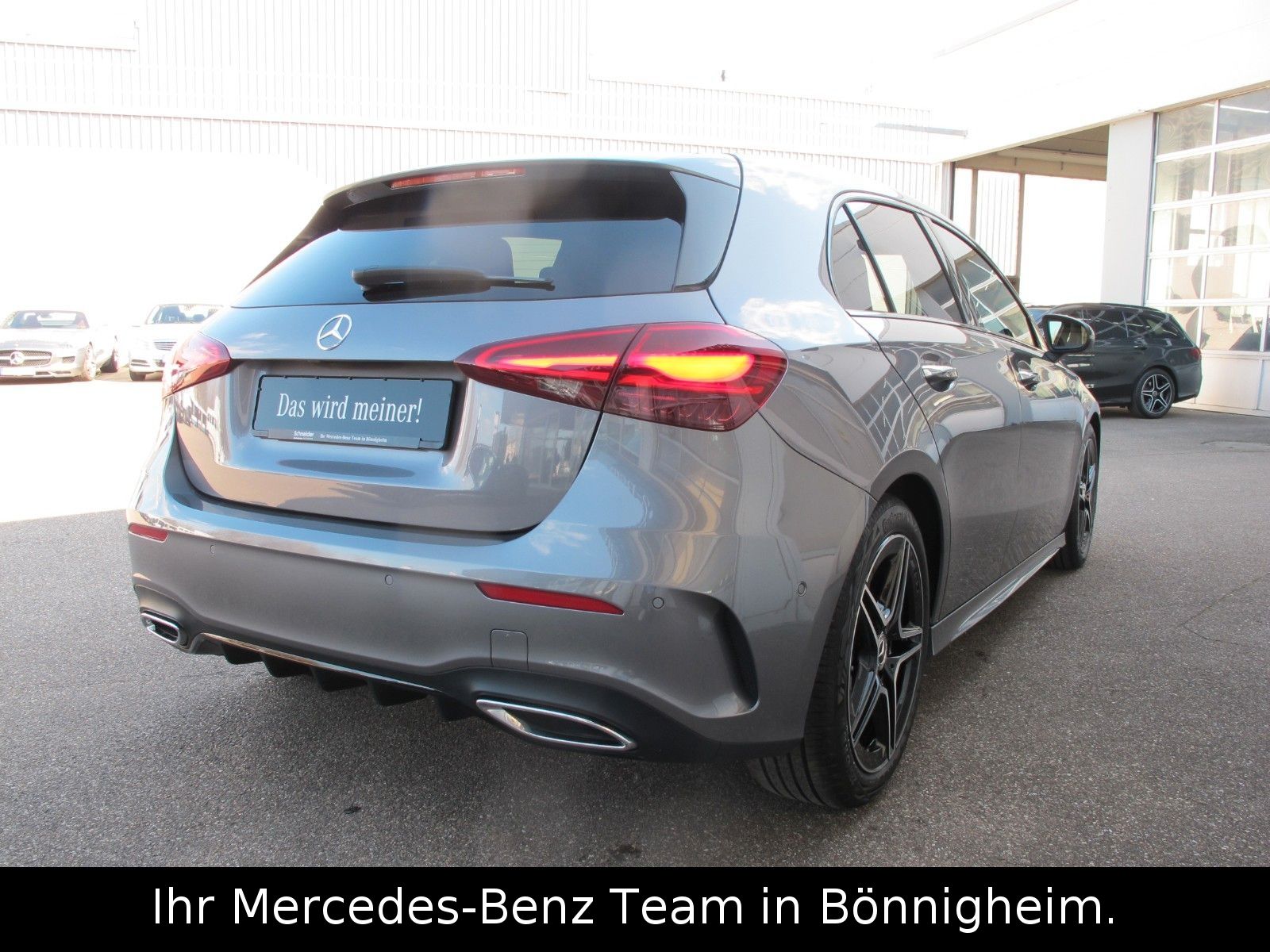 Mercedes-Benz A 180 AMG Line - Samsaru's Car Outlet