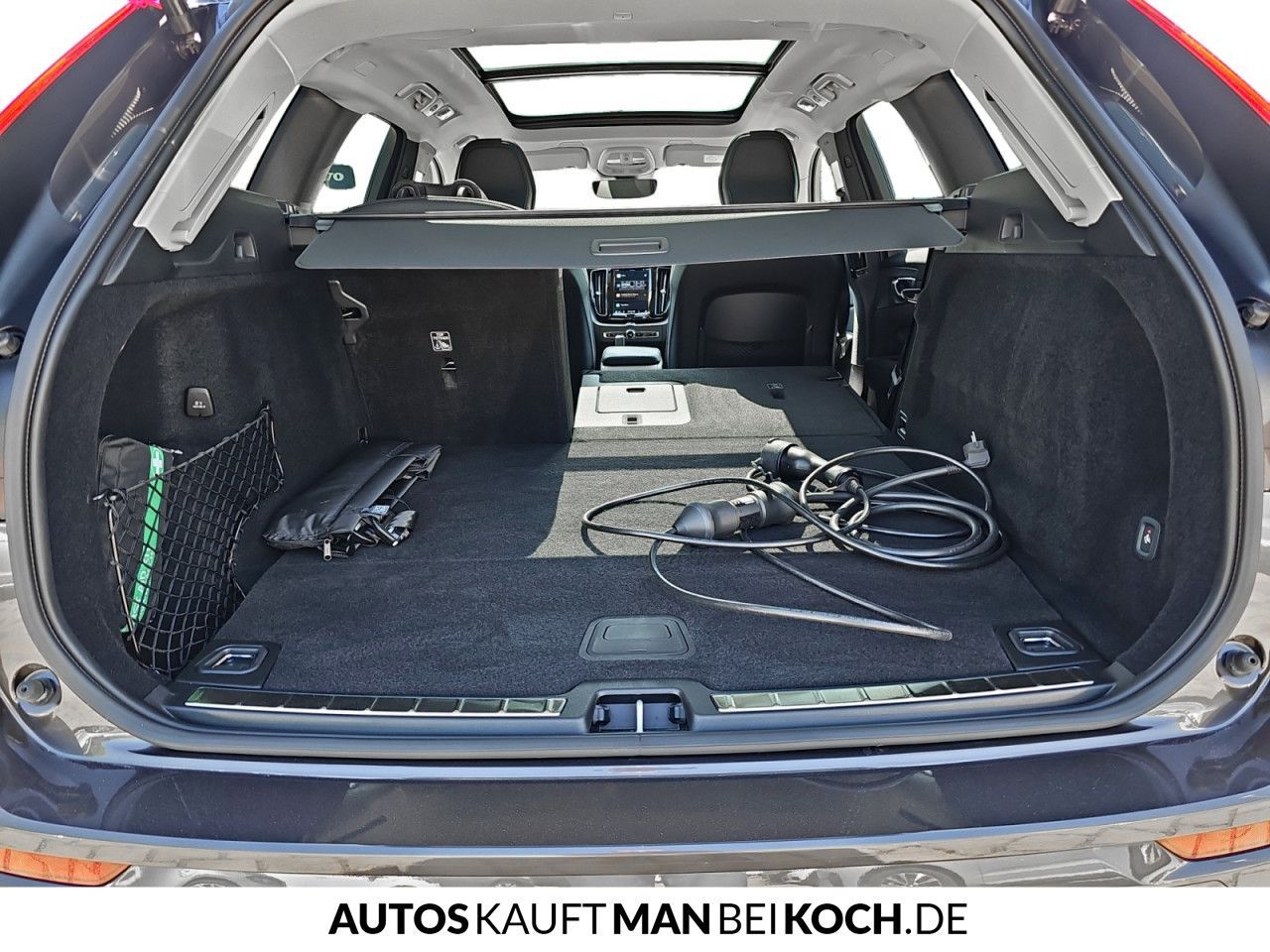 Volvo XC60 T6 Recharge AWD - Samsaru's Car Outlet