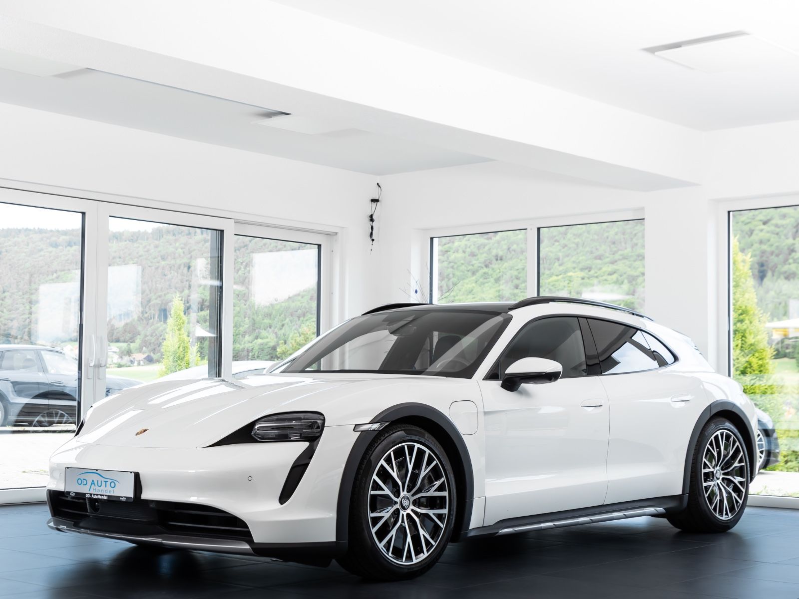 Porsche Taycan 4 Cross Turismo Pano/Luft/BOSE/22KW