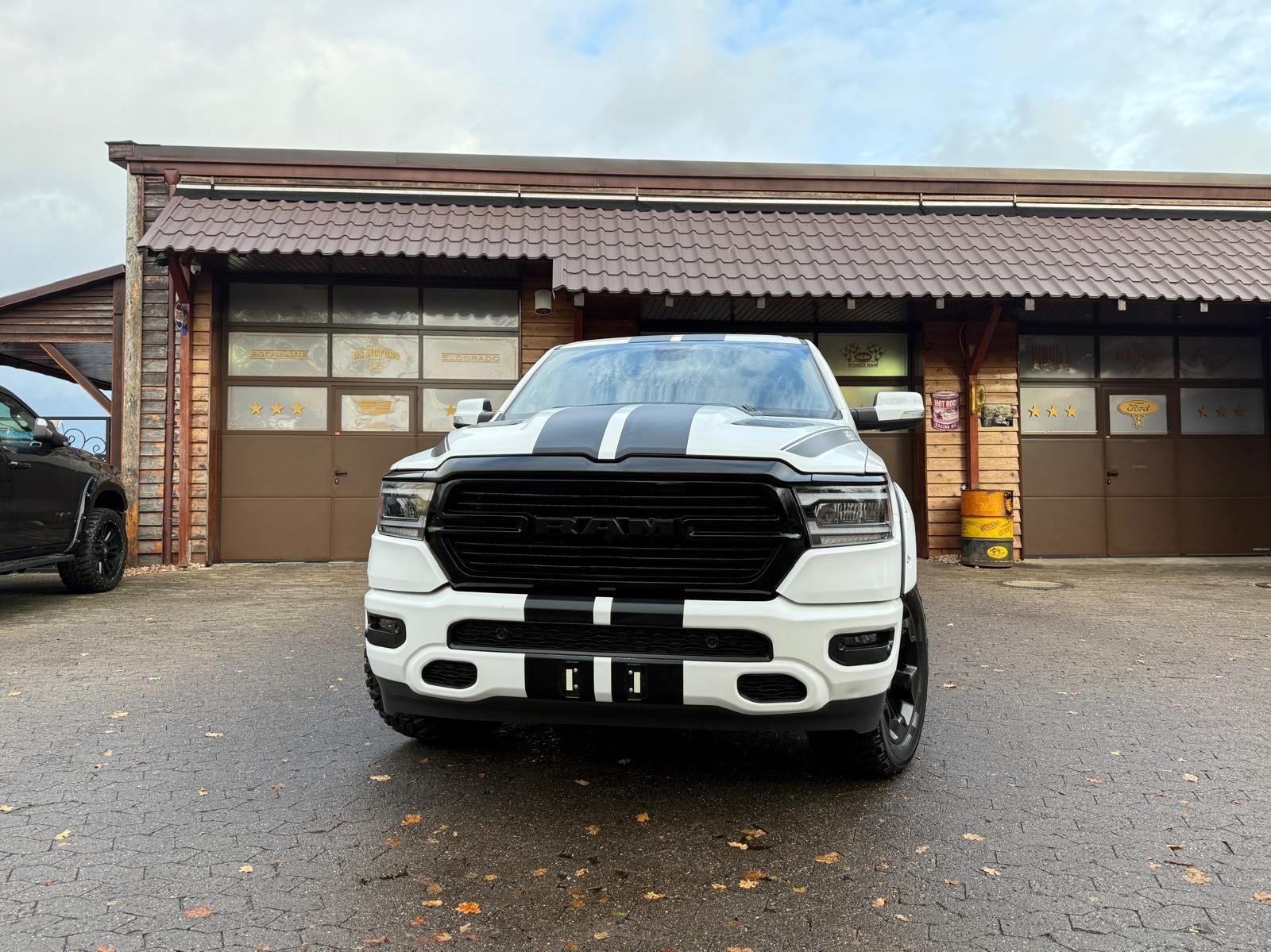 Dodge LPG*GT*SPORT*12"RADIO*PANO*OFFROAD*BÜGEL*