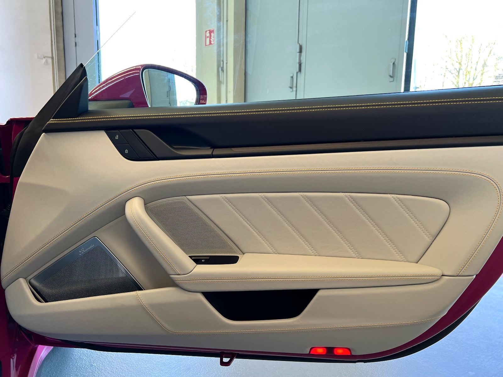 Porsche 992.1  4 GTS CABRIO PTS  LIFT HAL PCCB ExcManu
