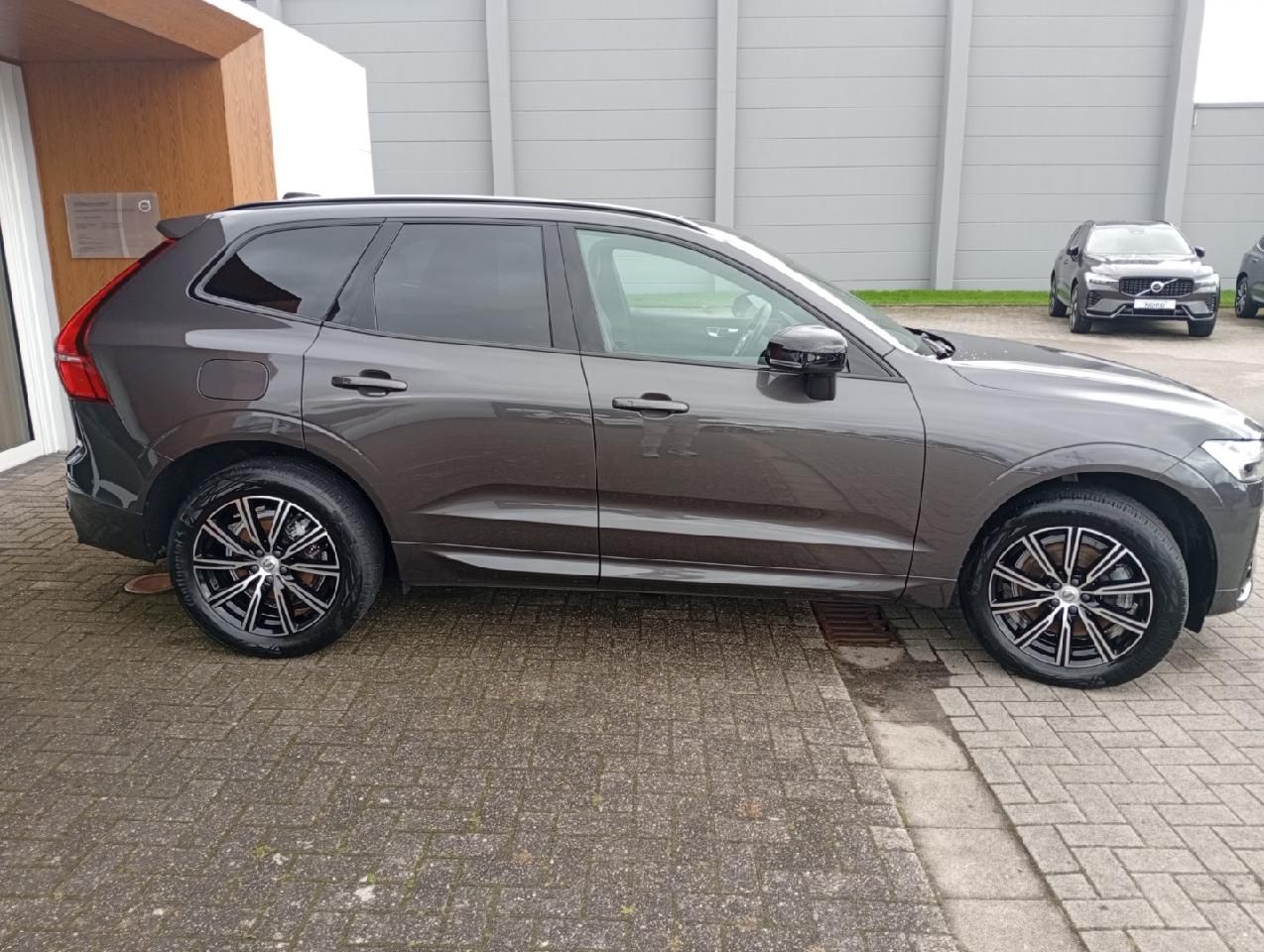 Volvo XC60 B4D Gear. Ultimate Dark AWD/Head-UP/Pano-D.