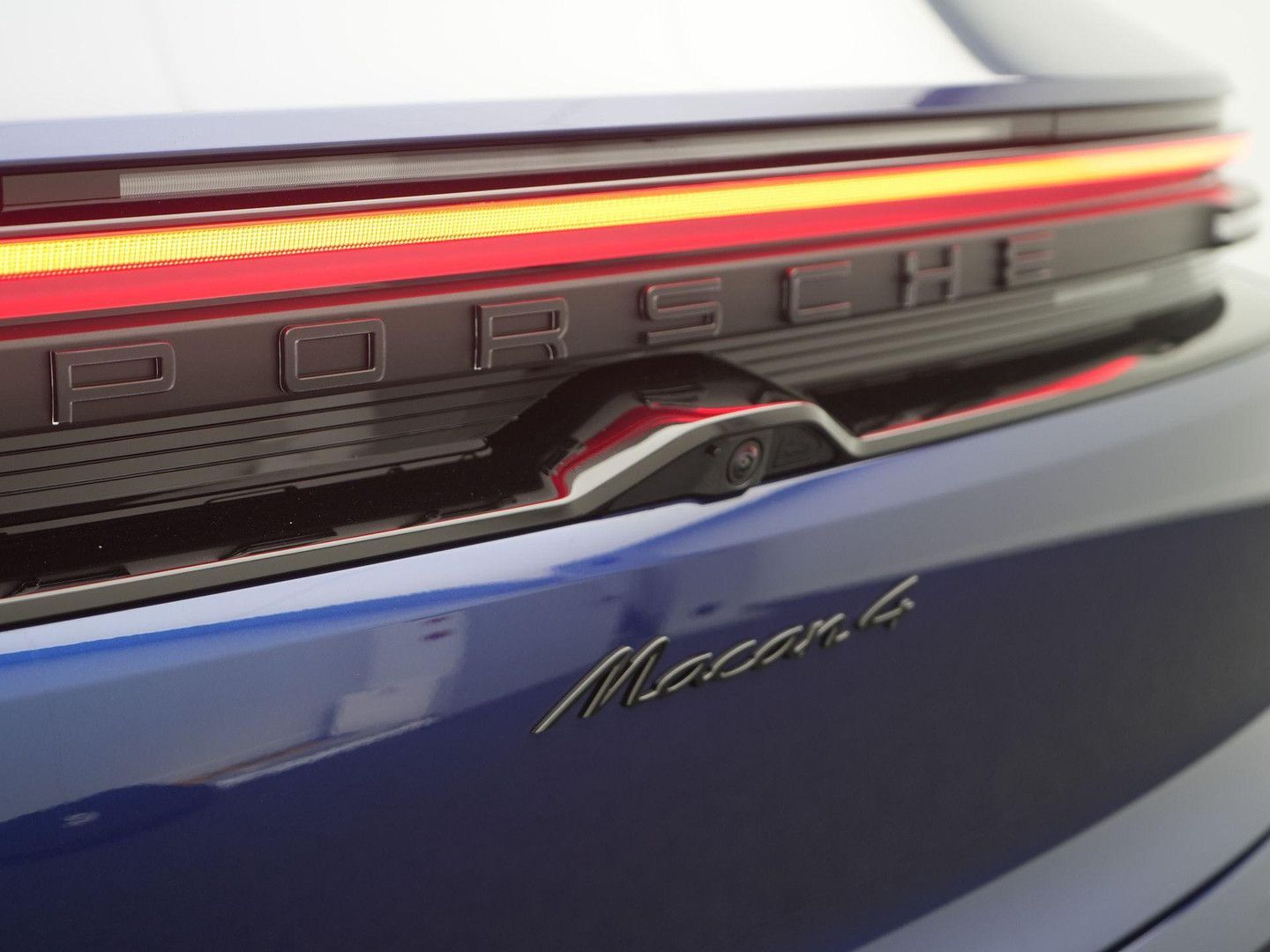 Porsche Macan 4