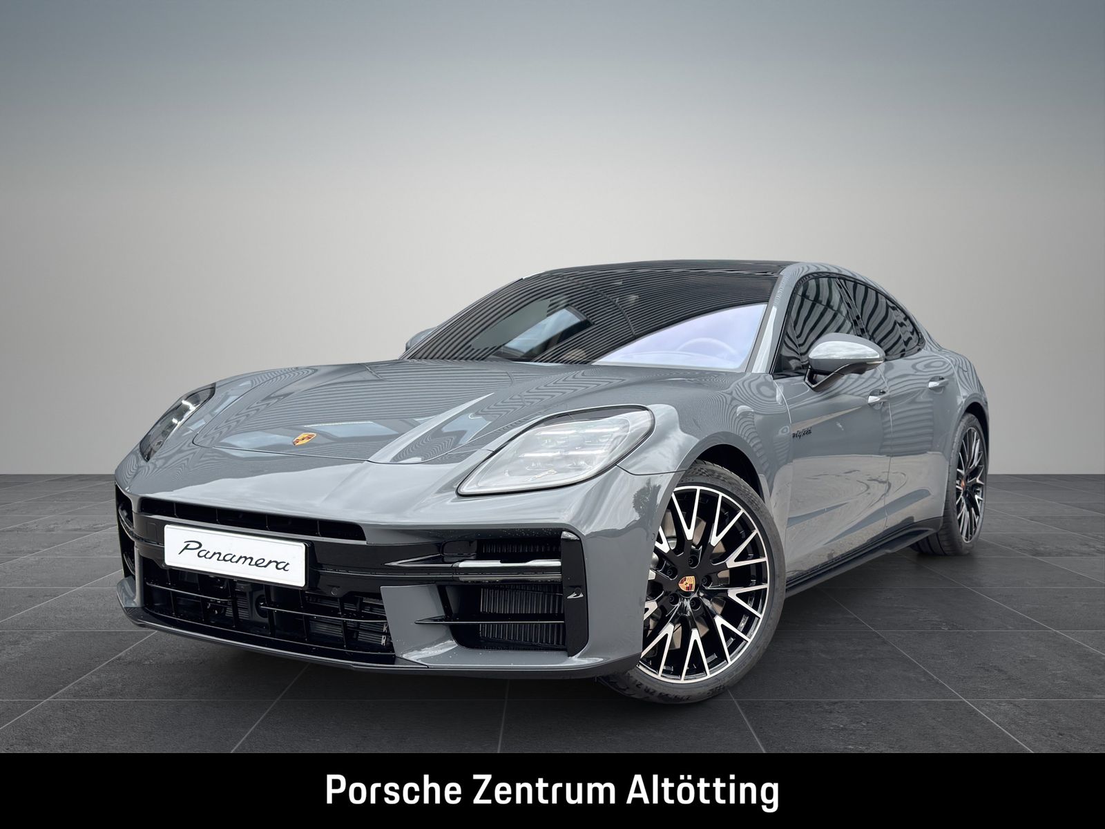 Porsche Panamera 4S E-Hybrid | SportDesign Paket schwarz