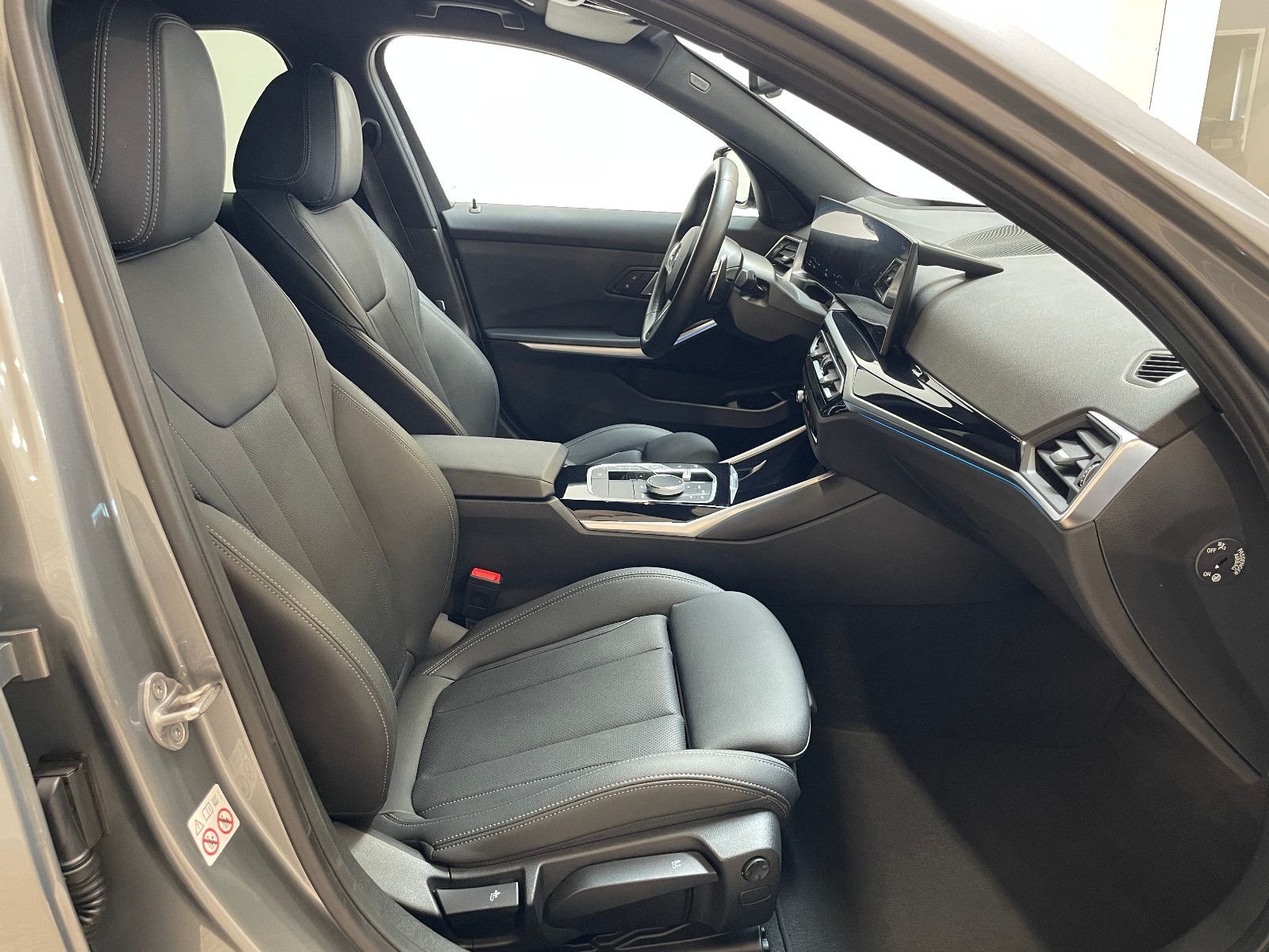 BMW 320d xDrive M Sport M Paket - Samsaru's Car Outlet