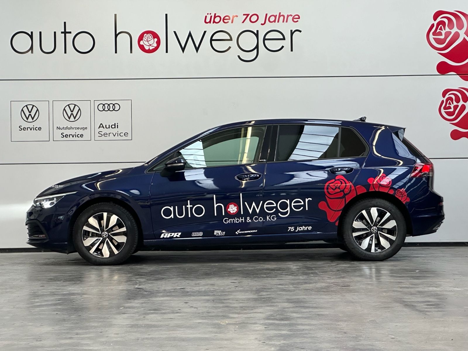 Volkswagen Golf VIII 1.5 eTSI MOVE - Samsaru's Car Outlet
