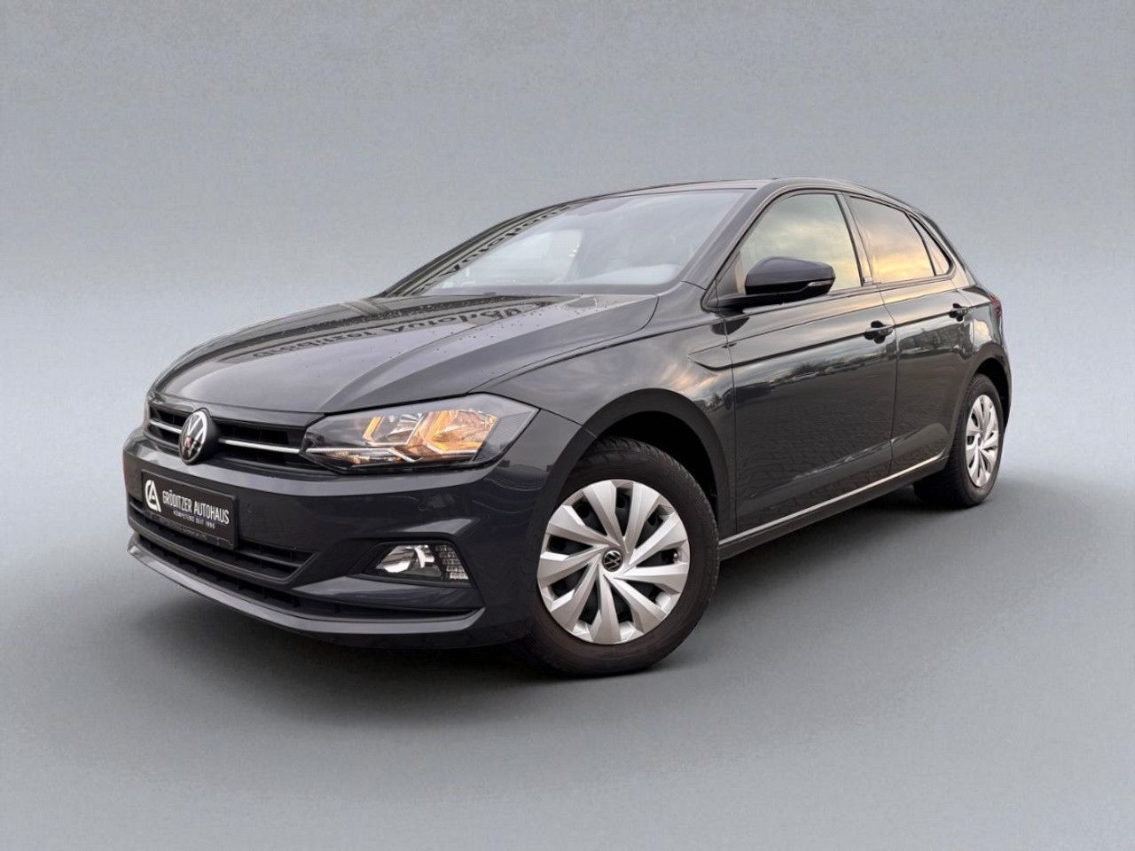 Volkswagen Polo Active DSG - Samsaru's Car Outlet