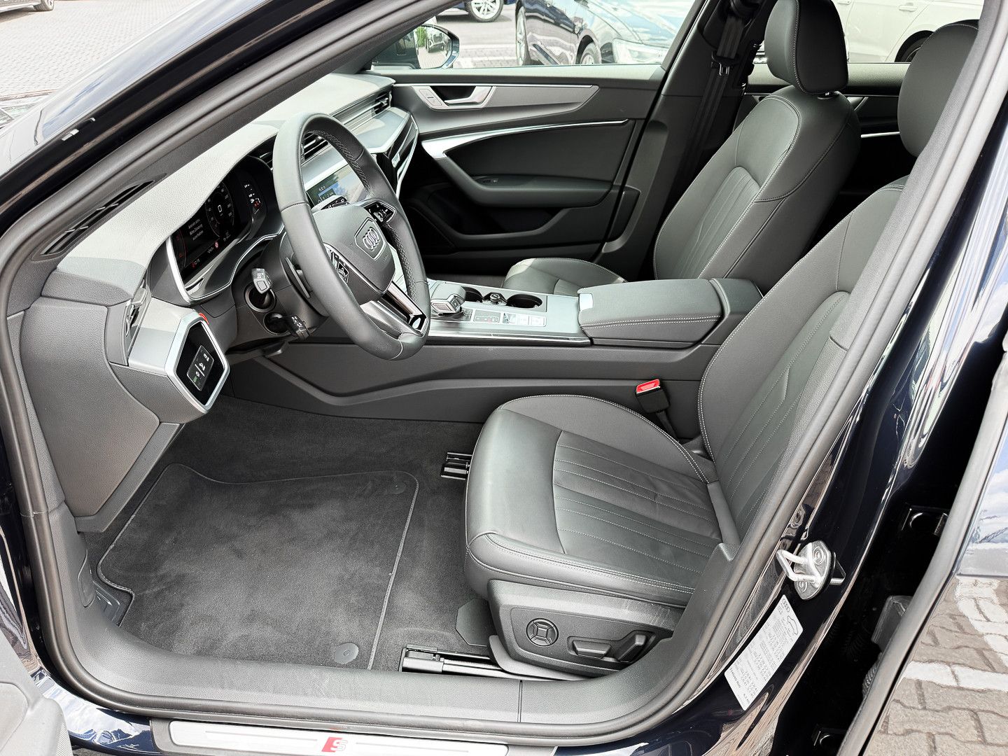 Audi A6 Avant 40 TDI S line - Samsaru's Car Outlet