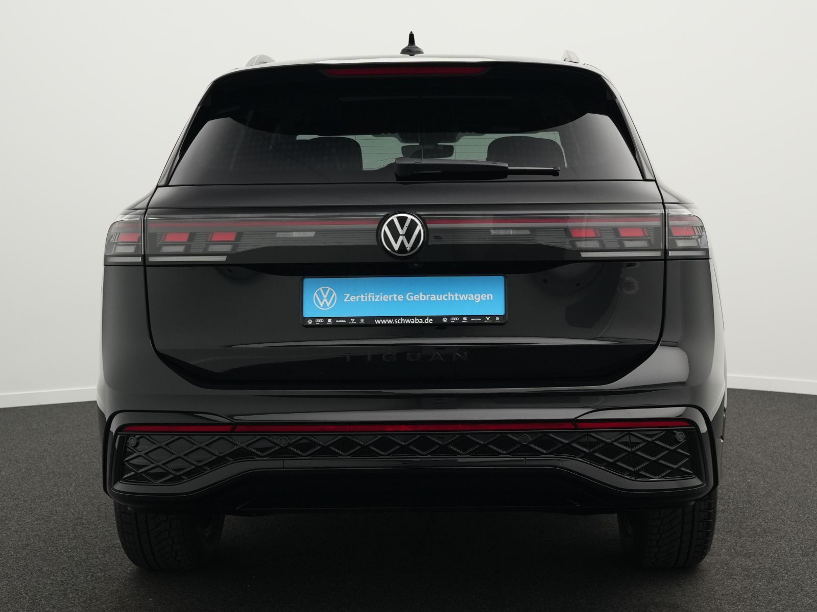 Volkswagen Tiguan R-Line 1.5TSI eHybrid IQ.LIGHT*HARMAN*20"