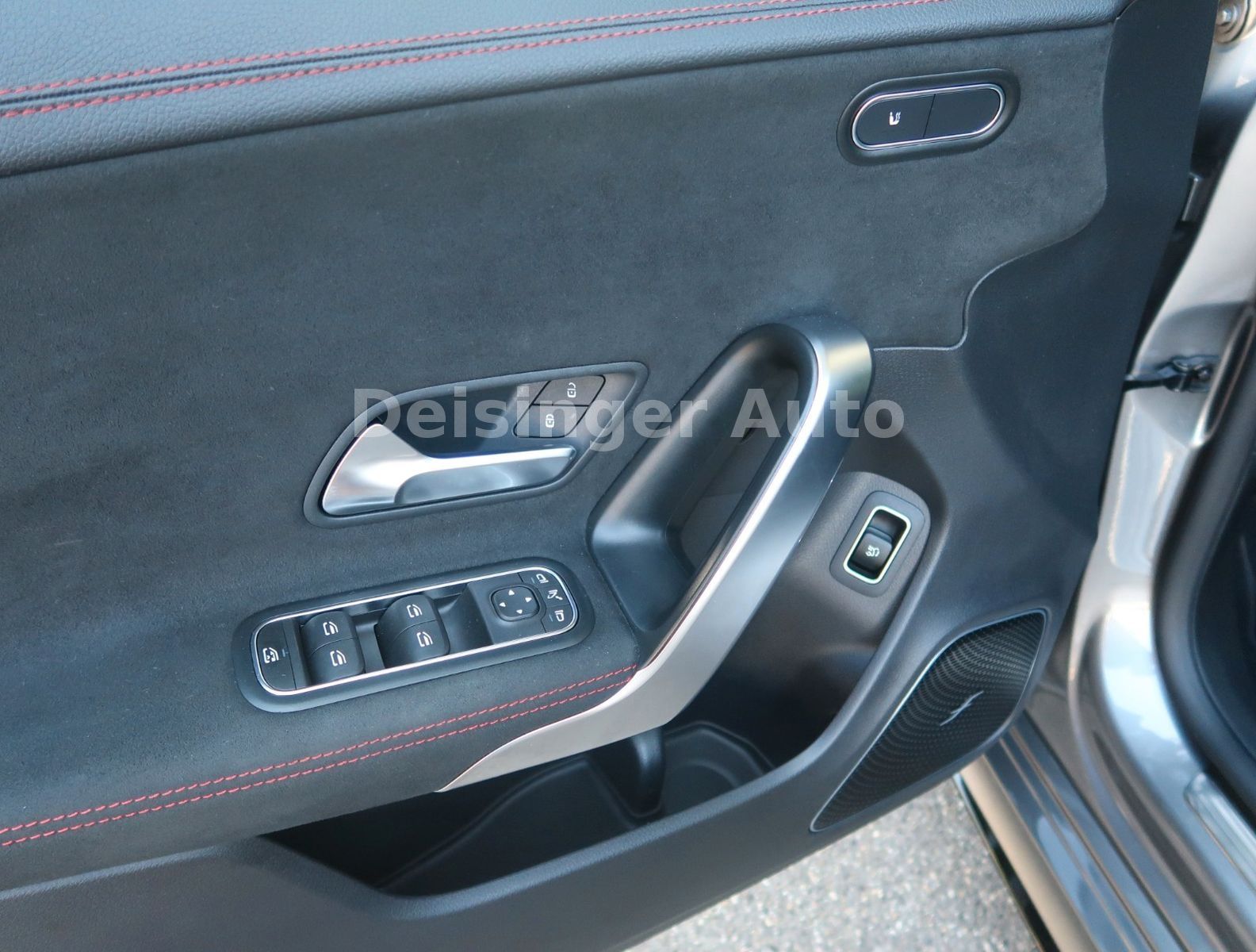 Mercedes-Benz CLA 45 AMG - Samsaru's Car Outlet