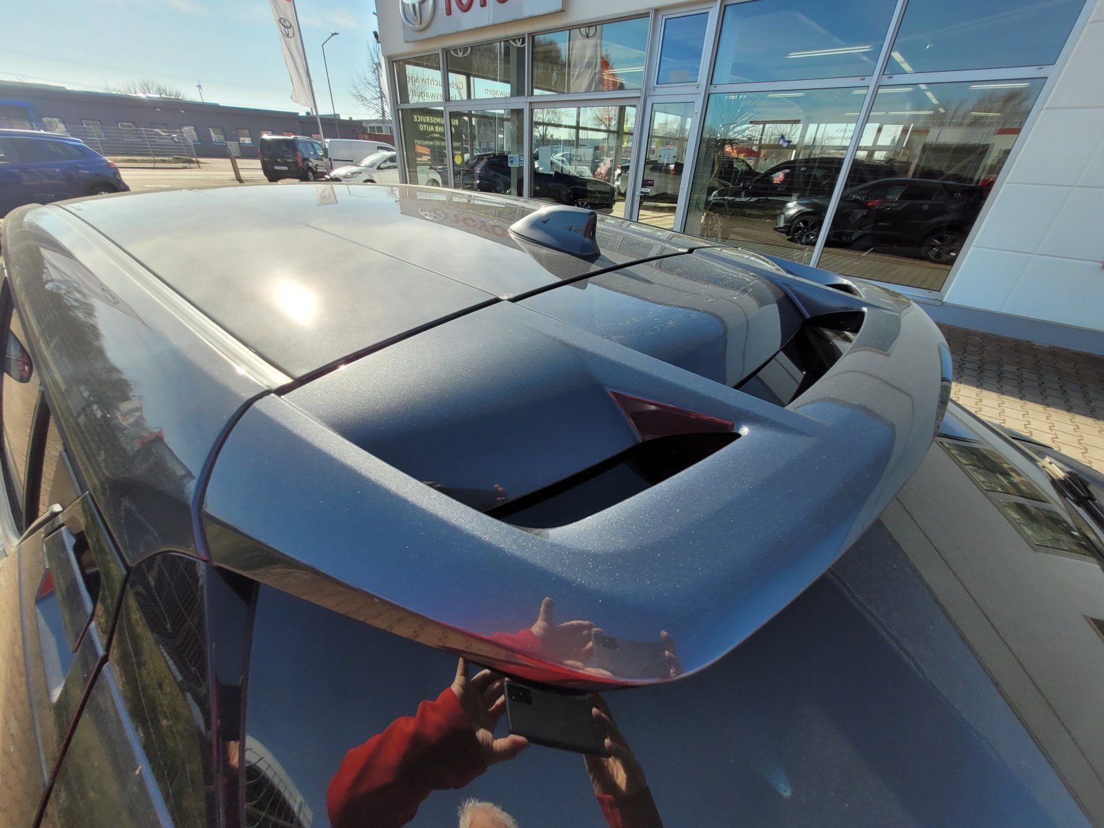 Toyota C-HR - 184 PS Systemleistung Hybrid Team D