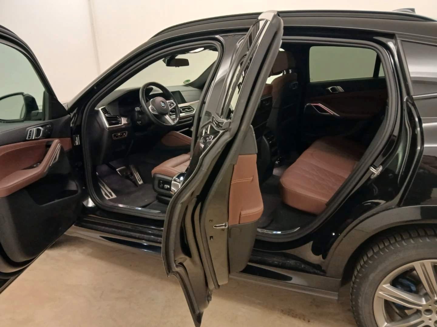BMW X6 xDrive 30 d M Sport - Samsaru's Car Outlet
