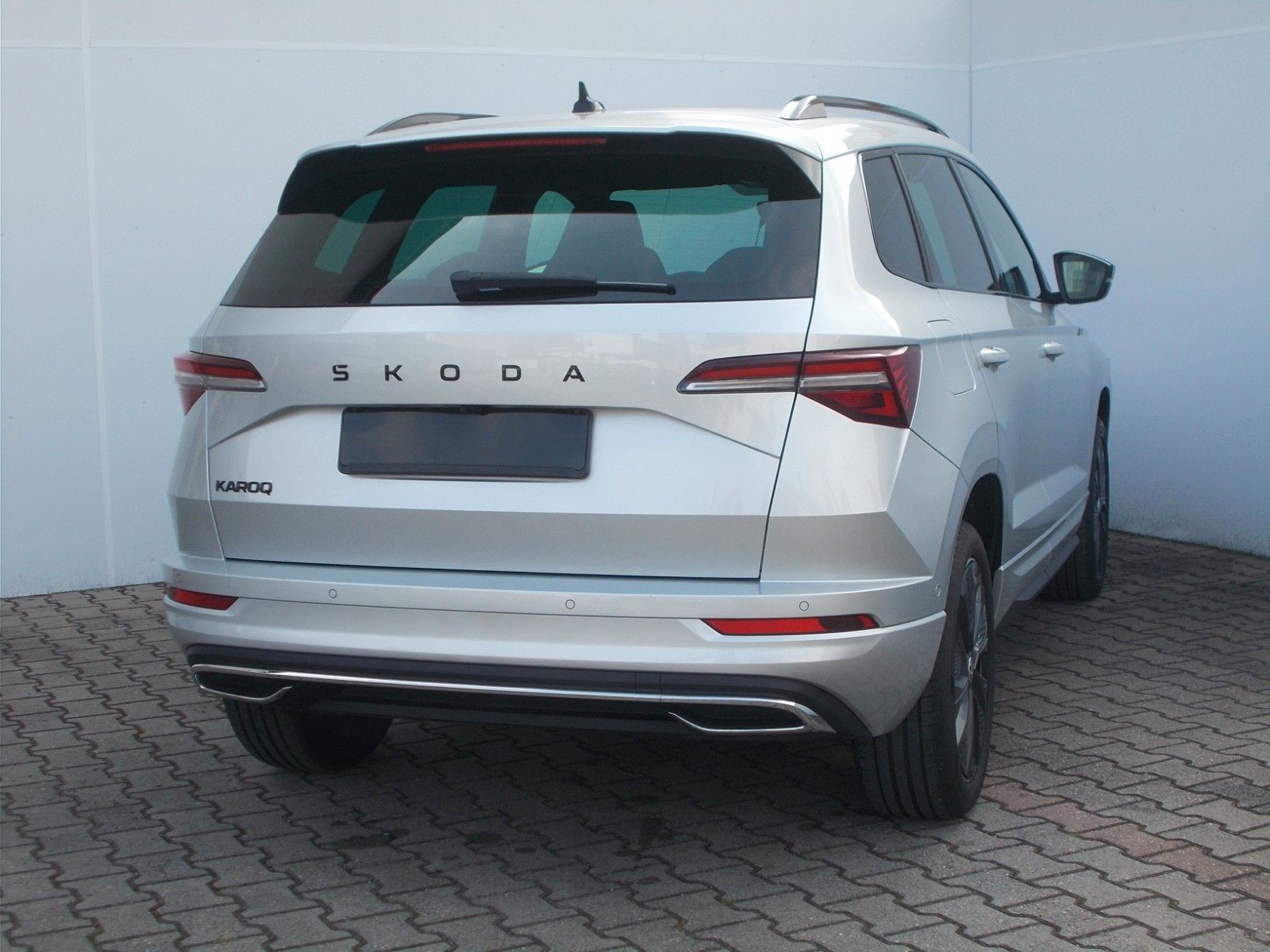 Skoda Karoq  1.5 TSI Sportline * DSG * Navi *AHK *360°